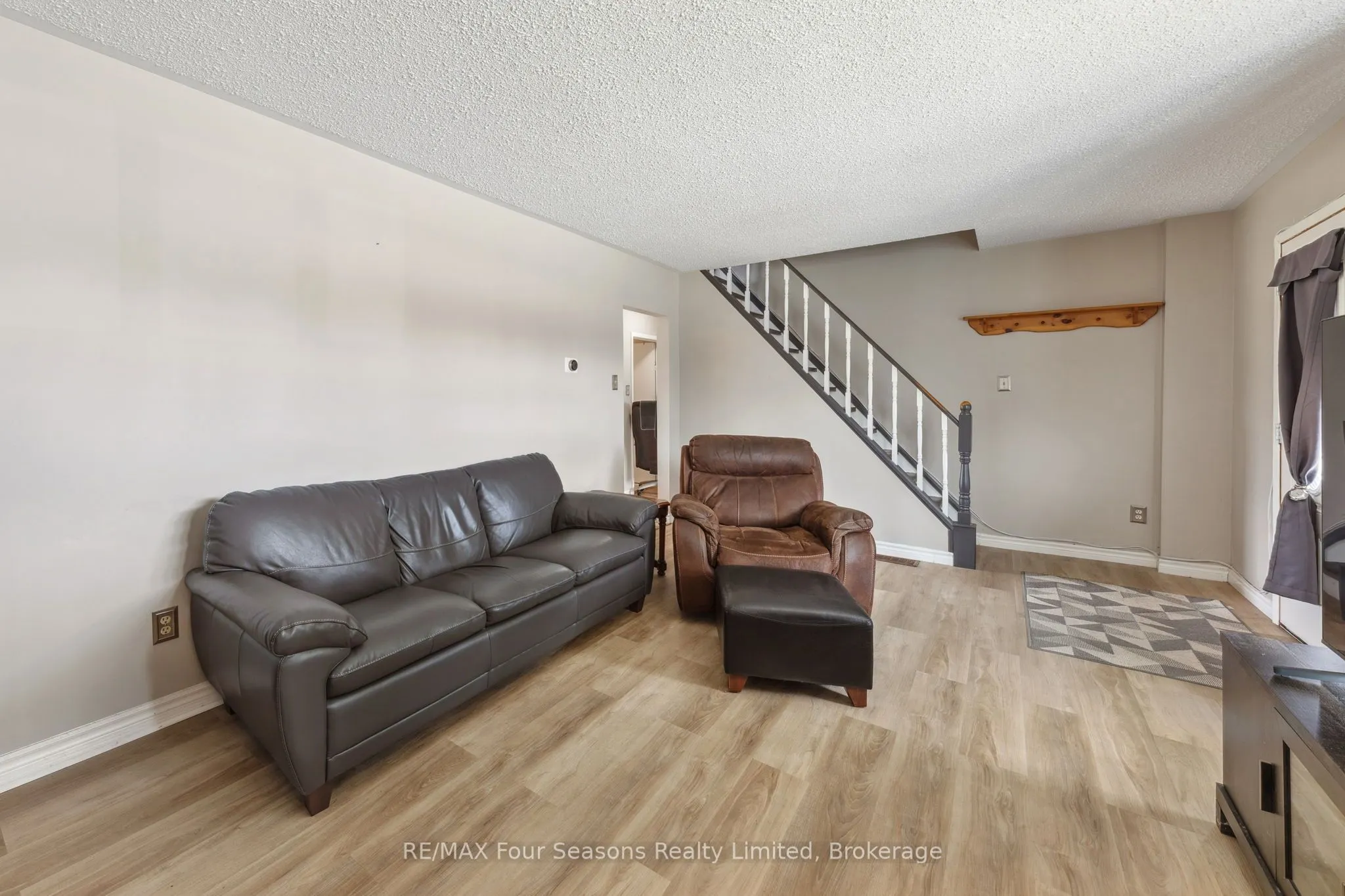 7146 Highway 26