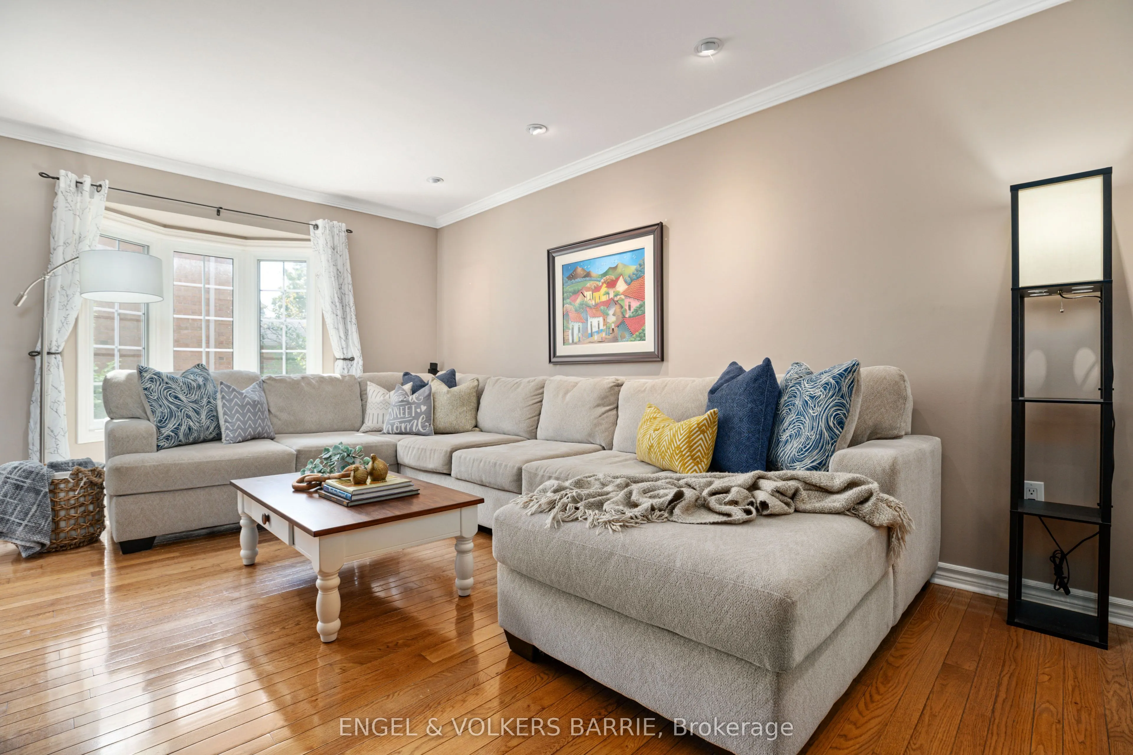 19 Grand Forest Drive
