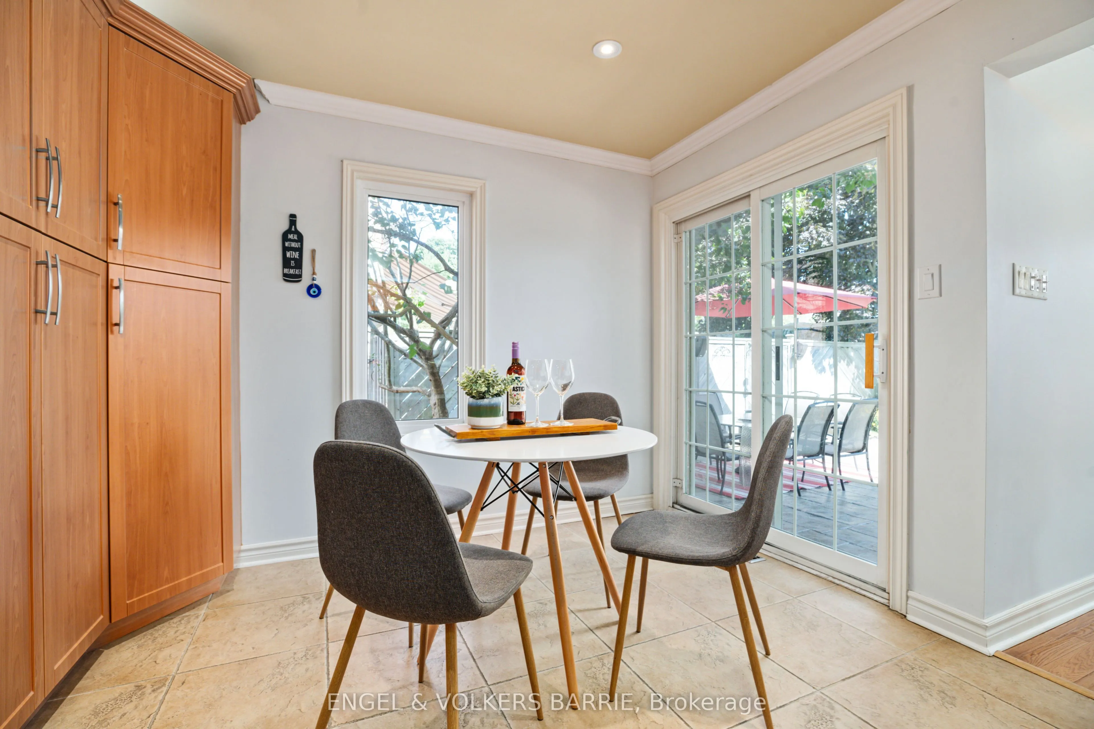 19 Grand Forest Drive
