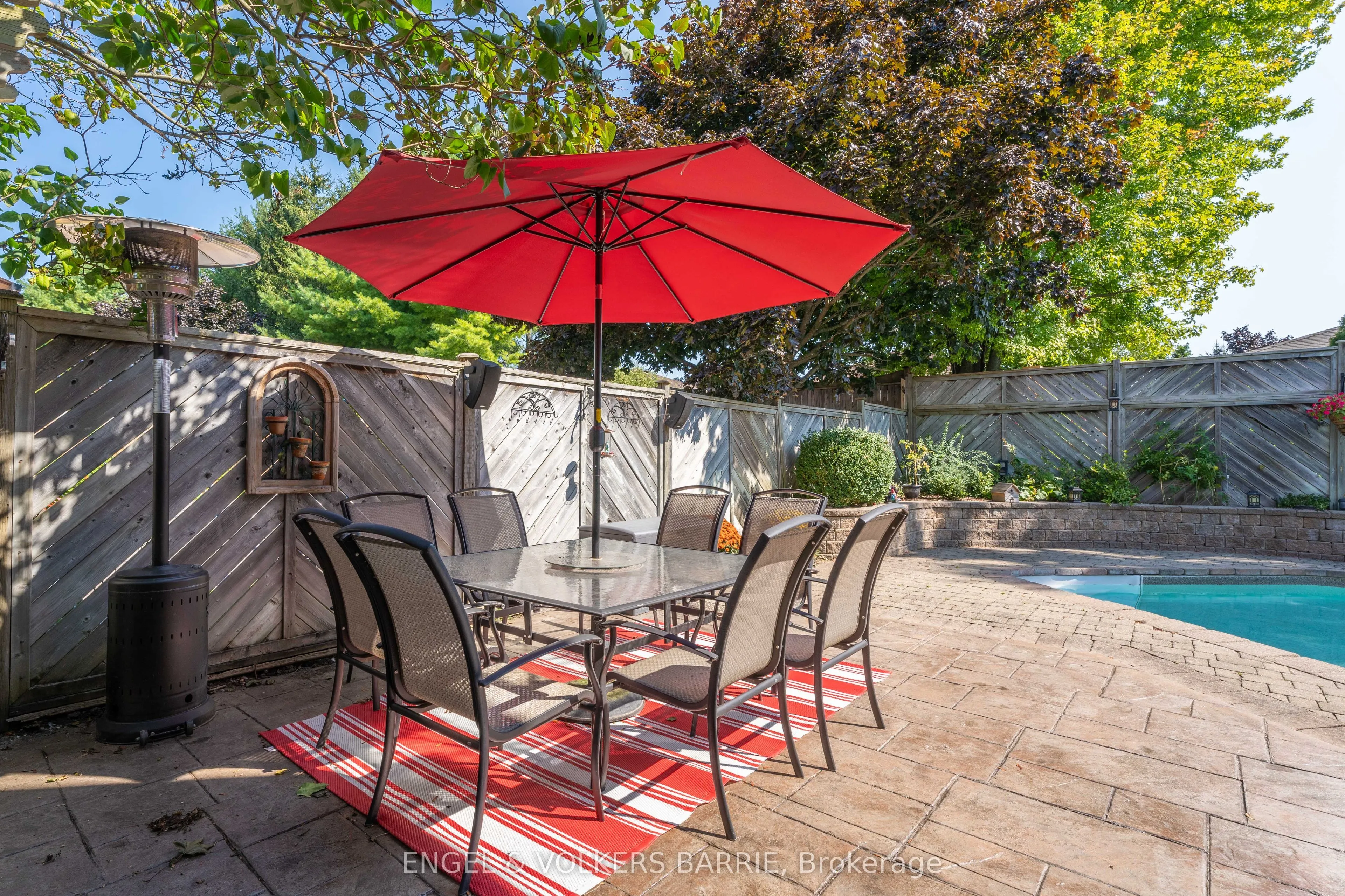 19 Grand Forest Drive