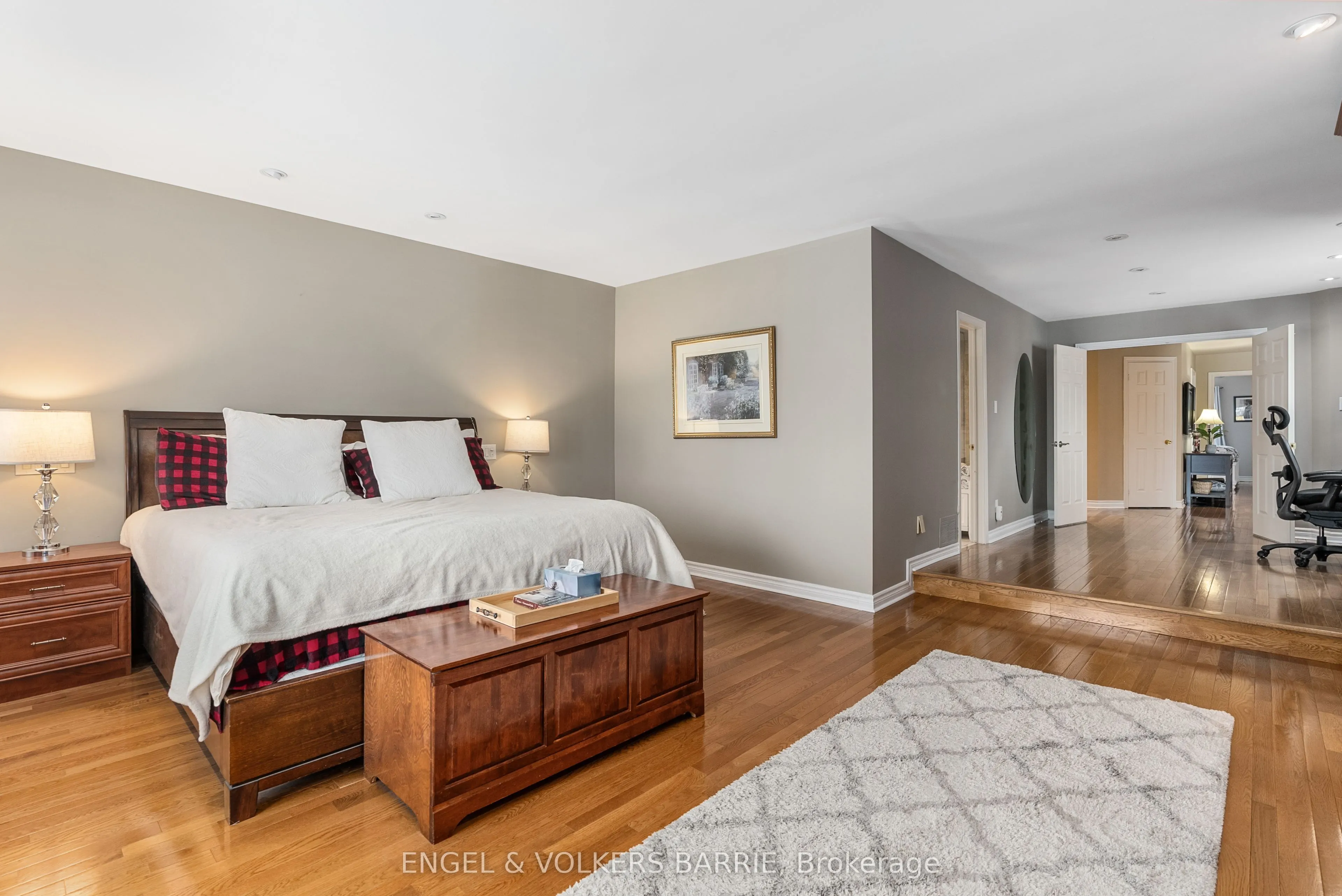 19 Grand Forest Drive