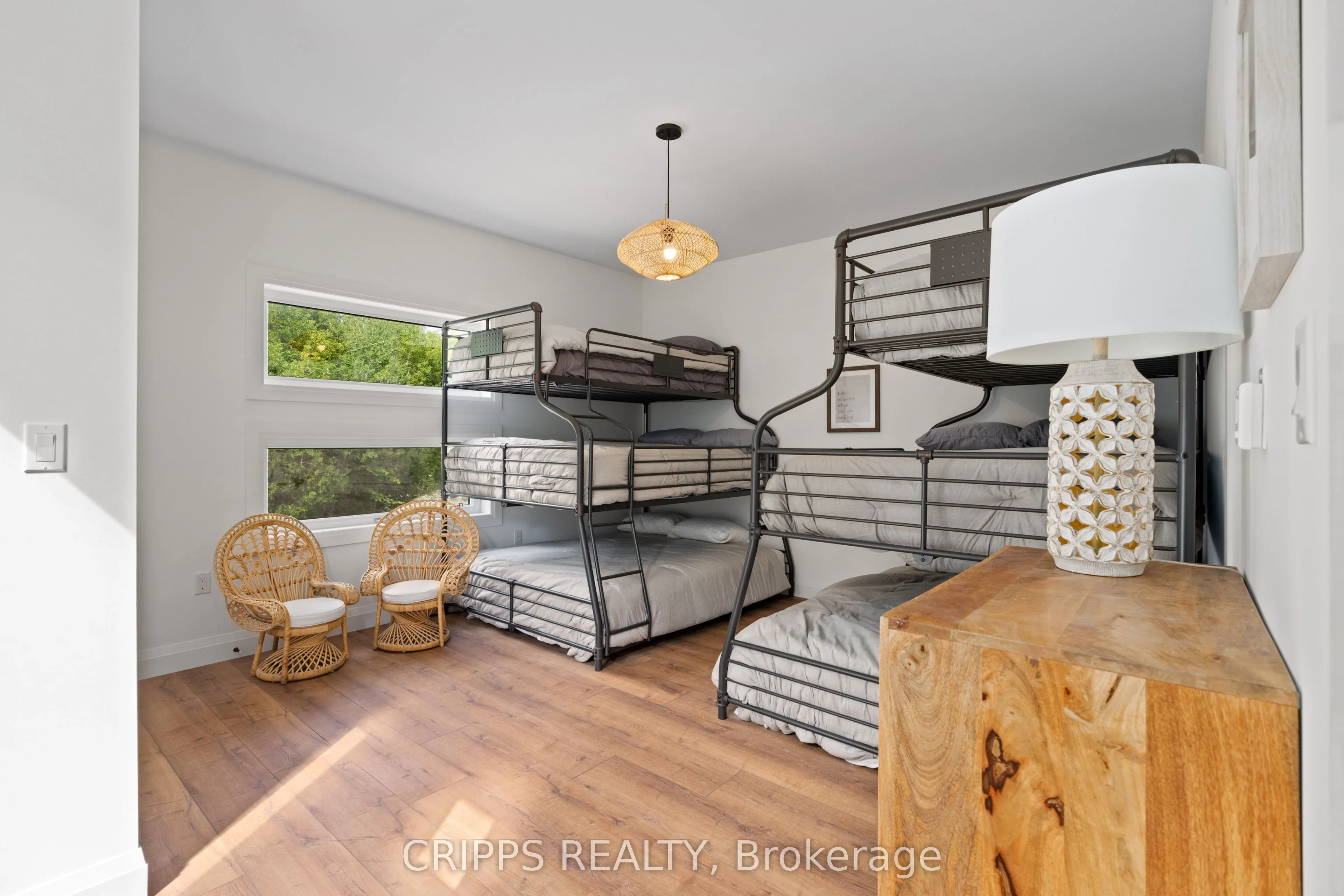 31 HEMLOCK Avenue