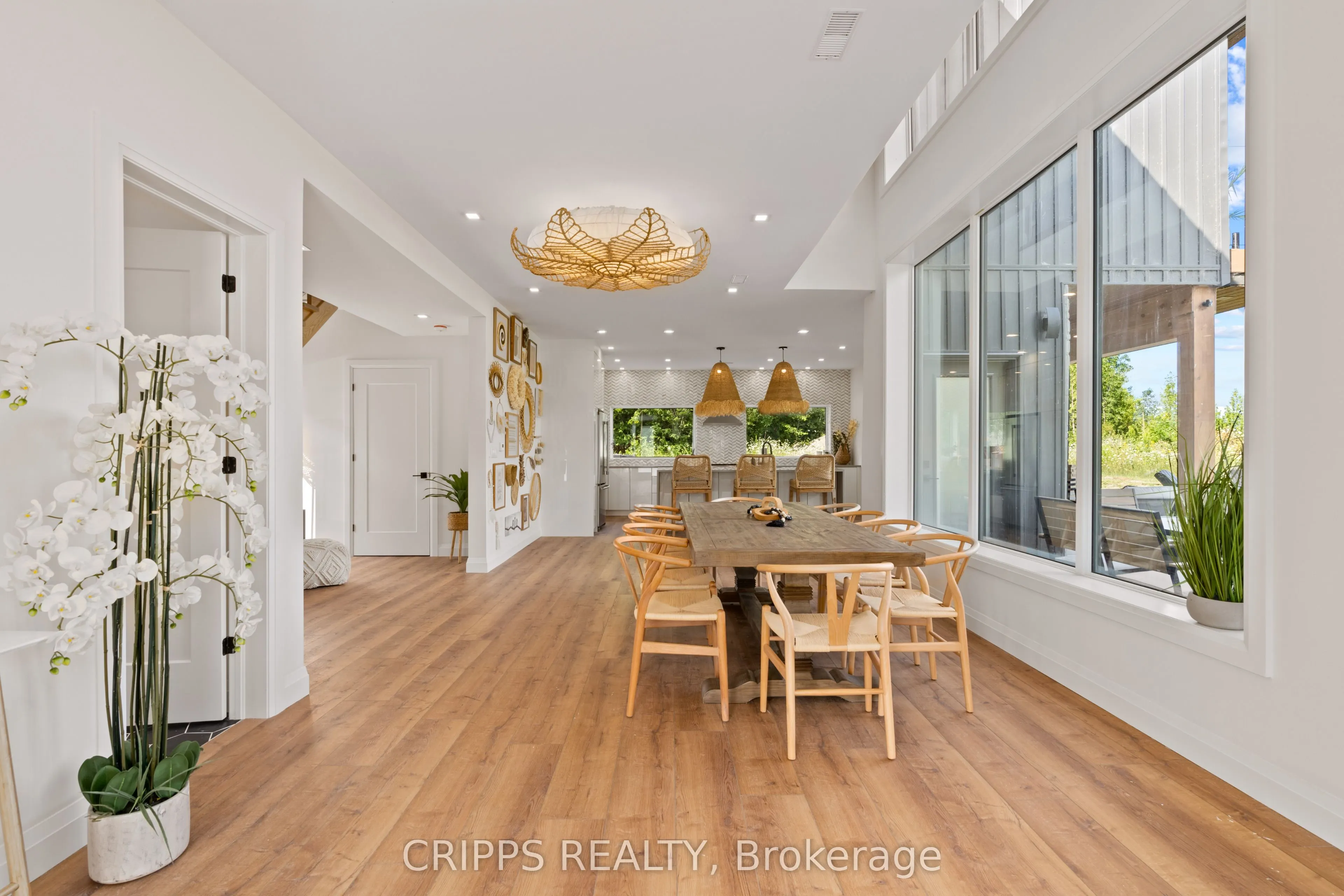 31 HEMLOCK Avenue