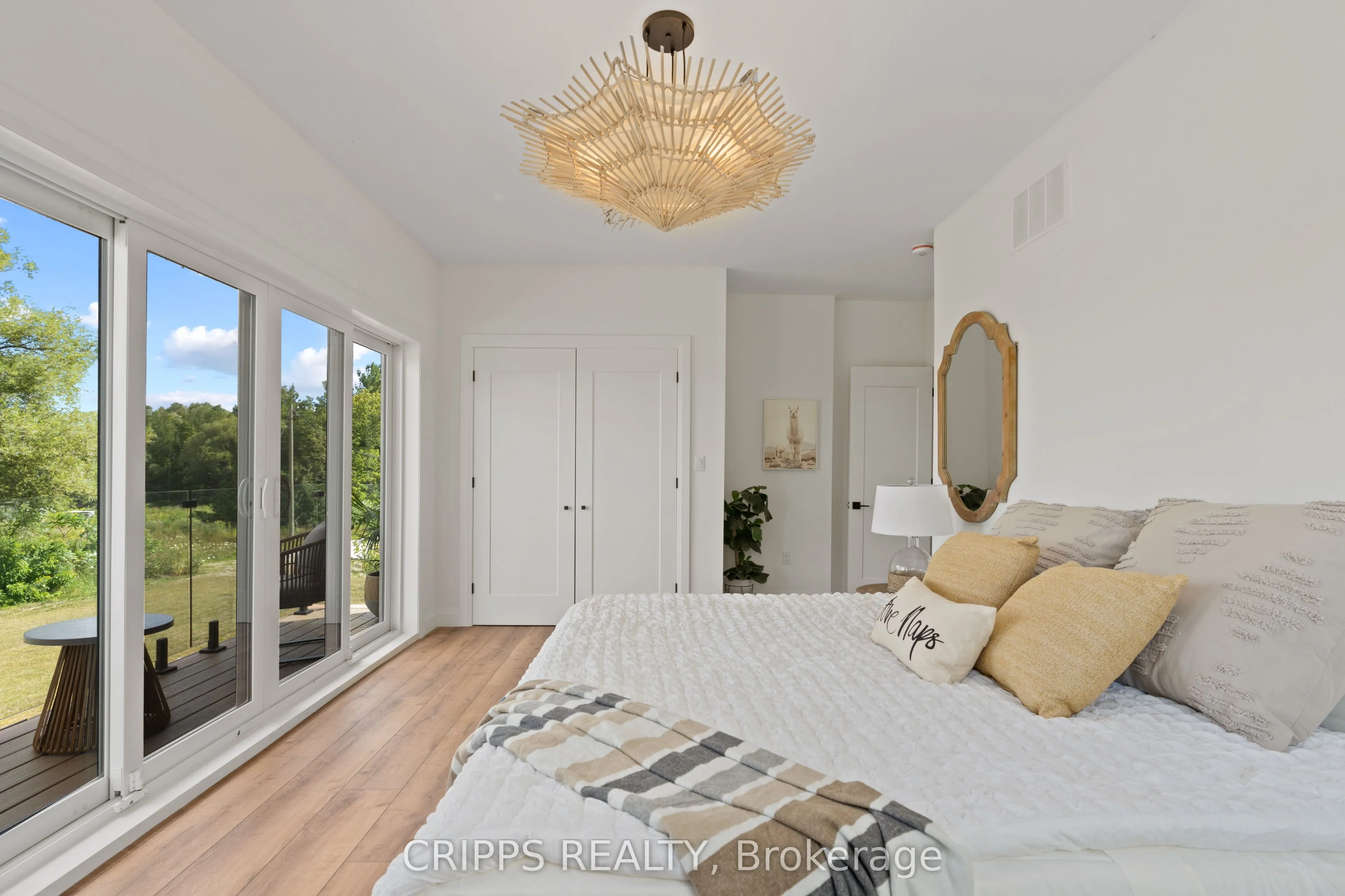 31 HEMLOCK Avenue