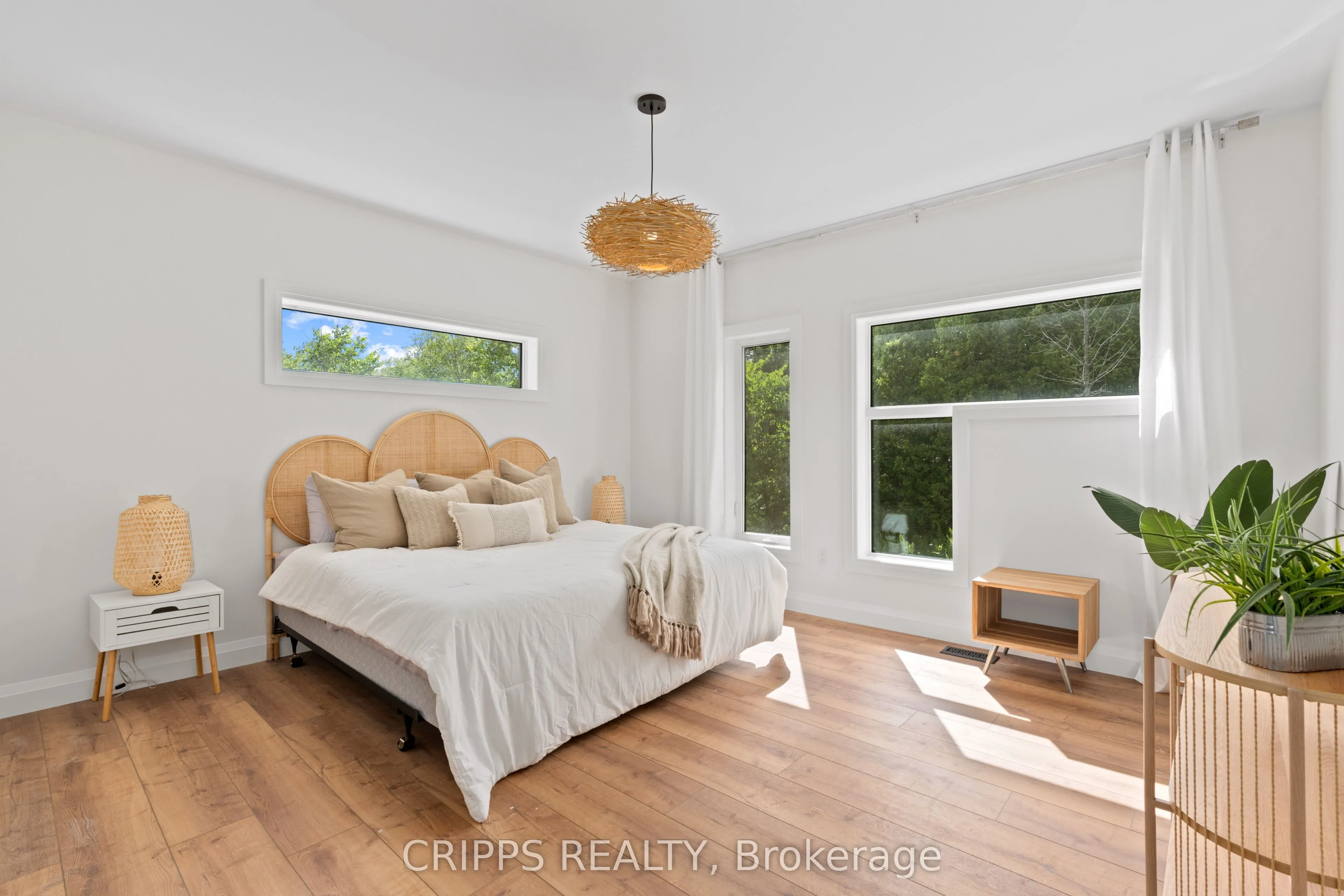 31 HEMLOCK Avenue
