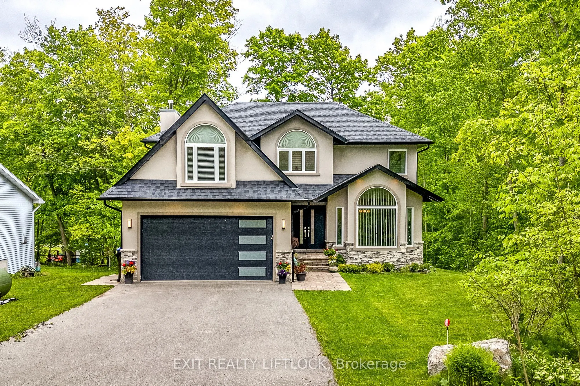 77 Polish Avenue