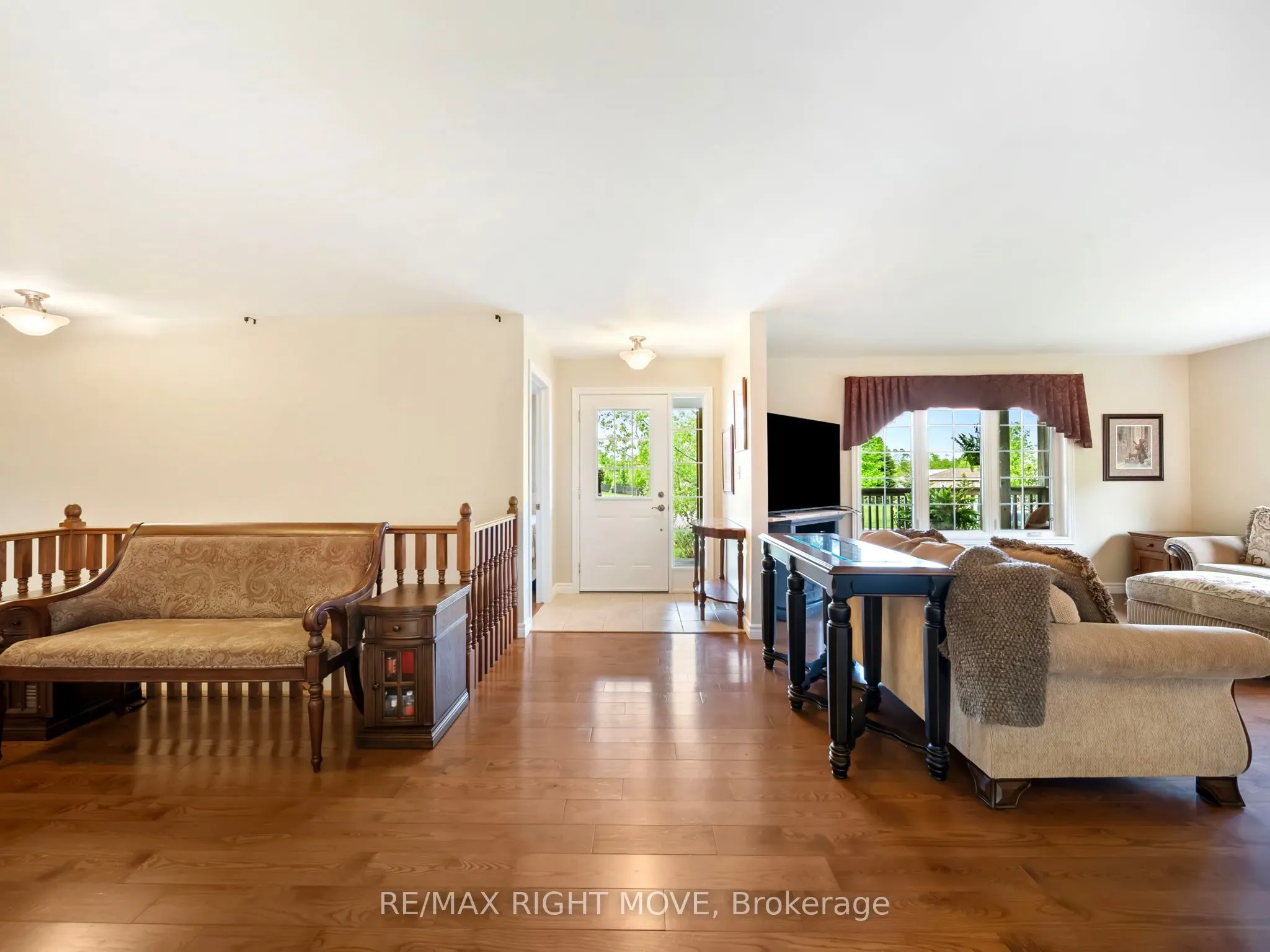 4672 Zachary Crescent