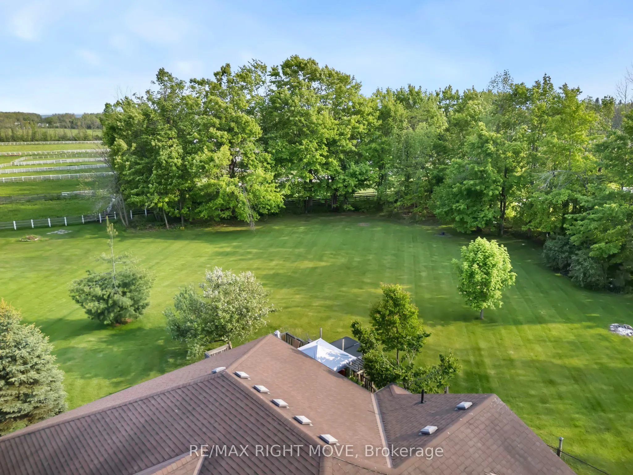 4672 Zachary Crescent