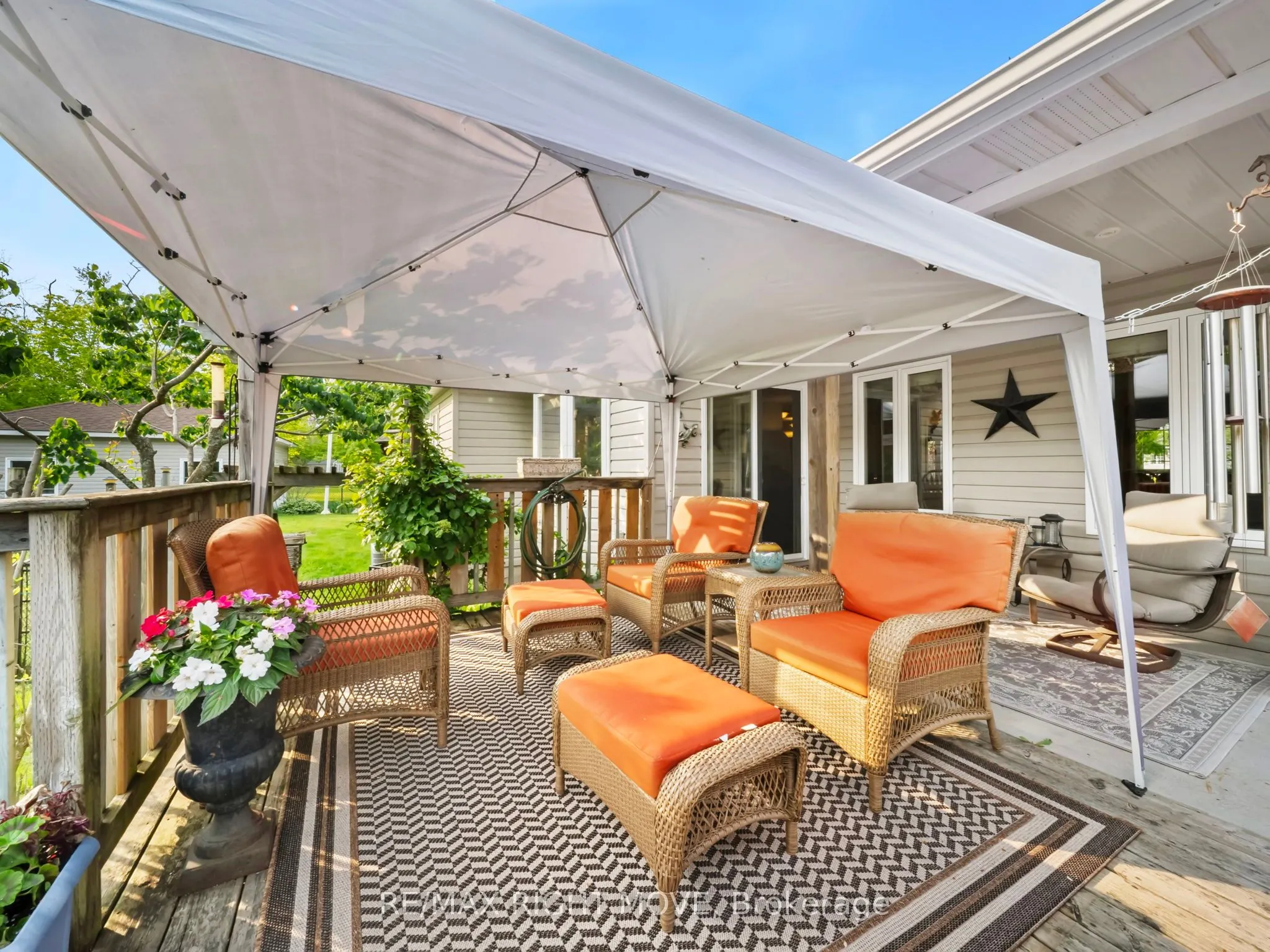 4672 Zachary Crescent