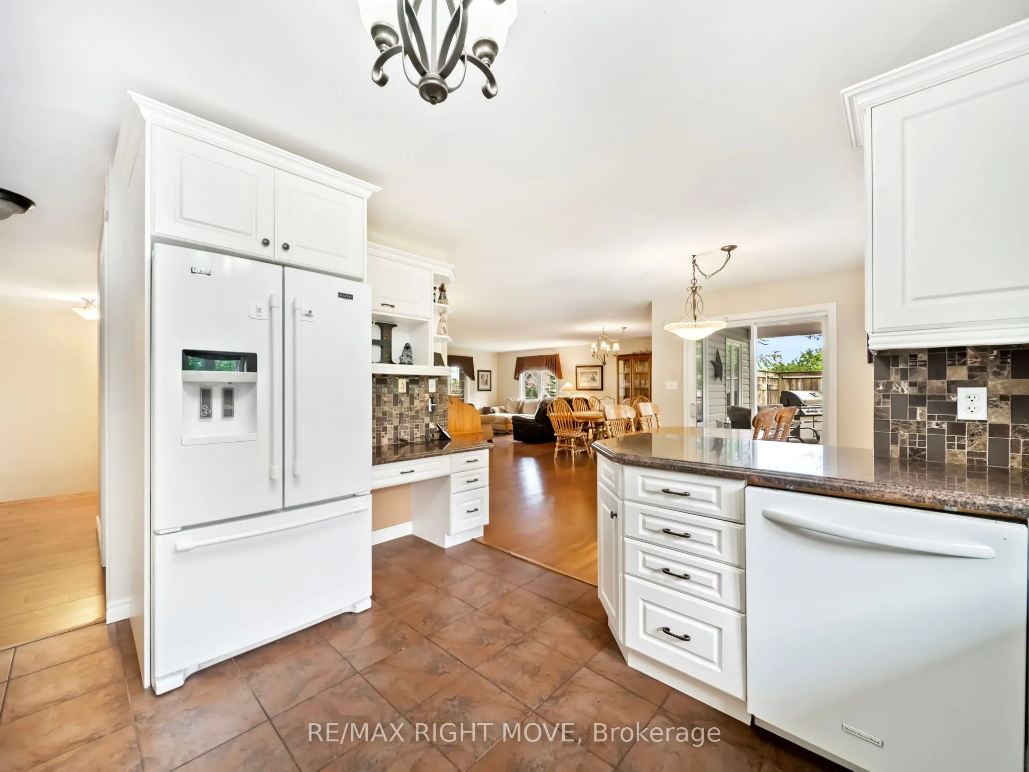 4672 Zachary Crescent