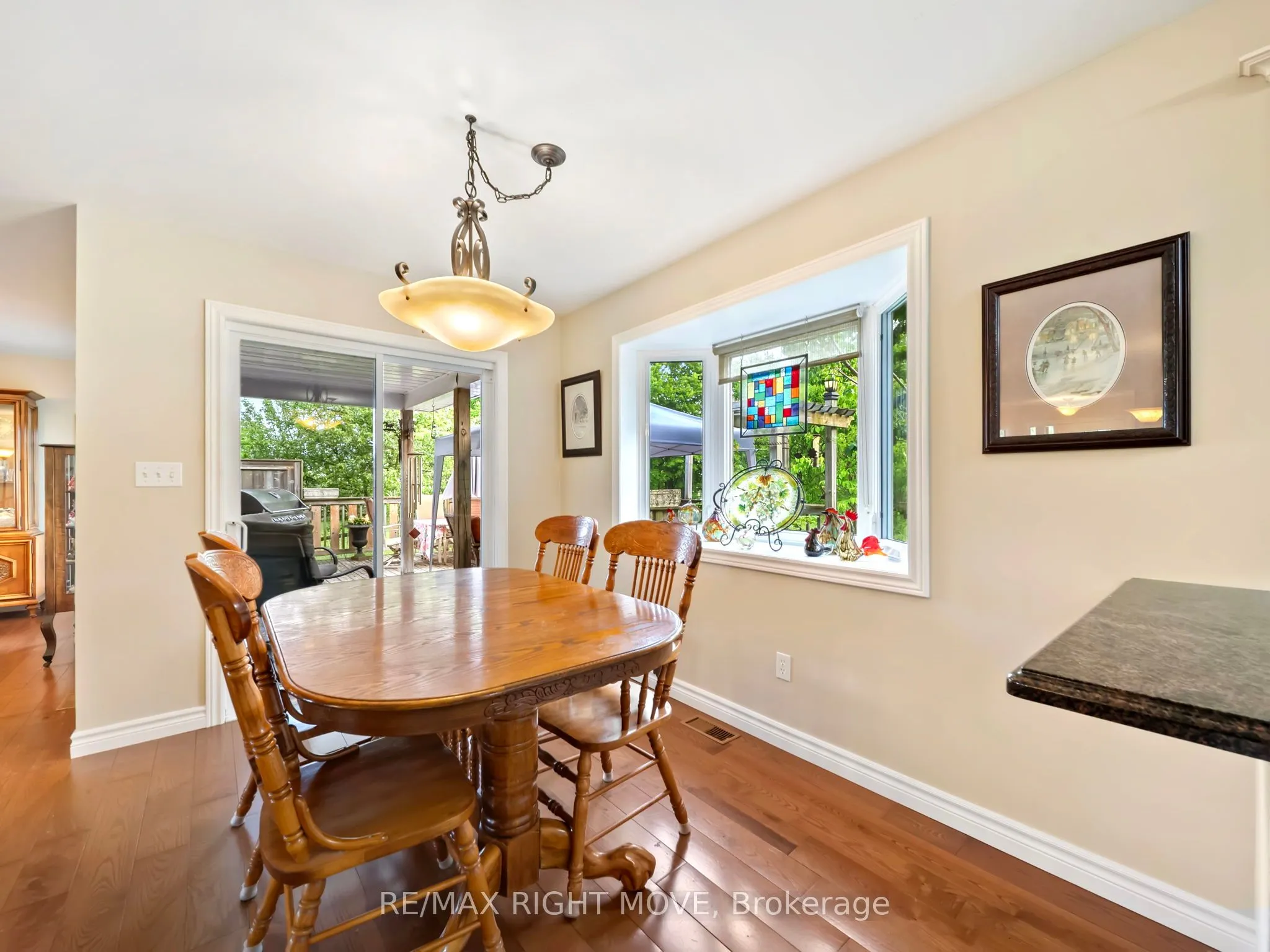 4672 Zachary Crescent