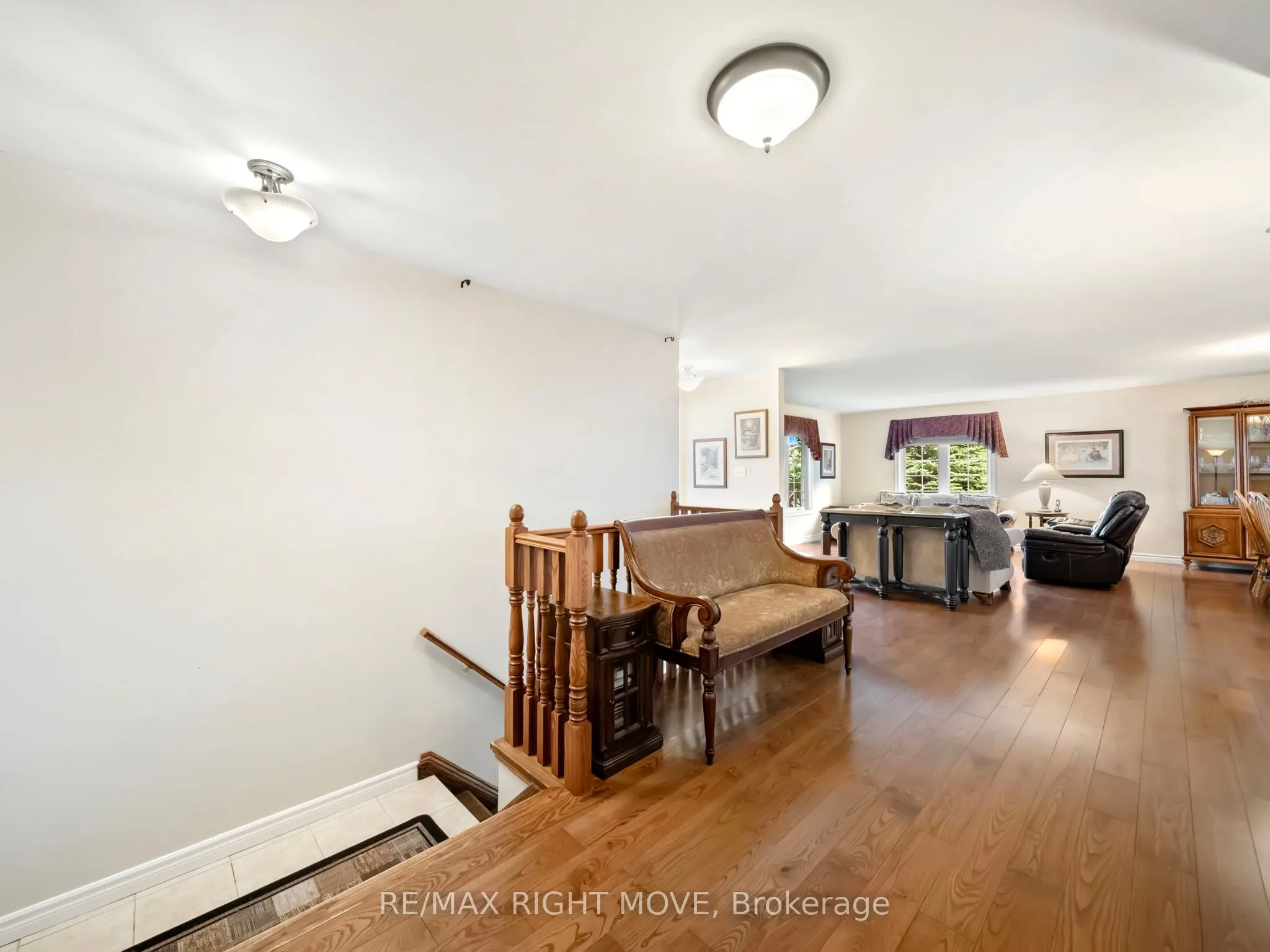4672 Zachary Crescent