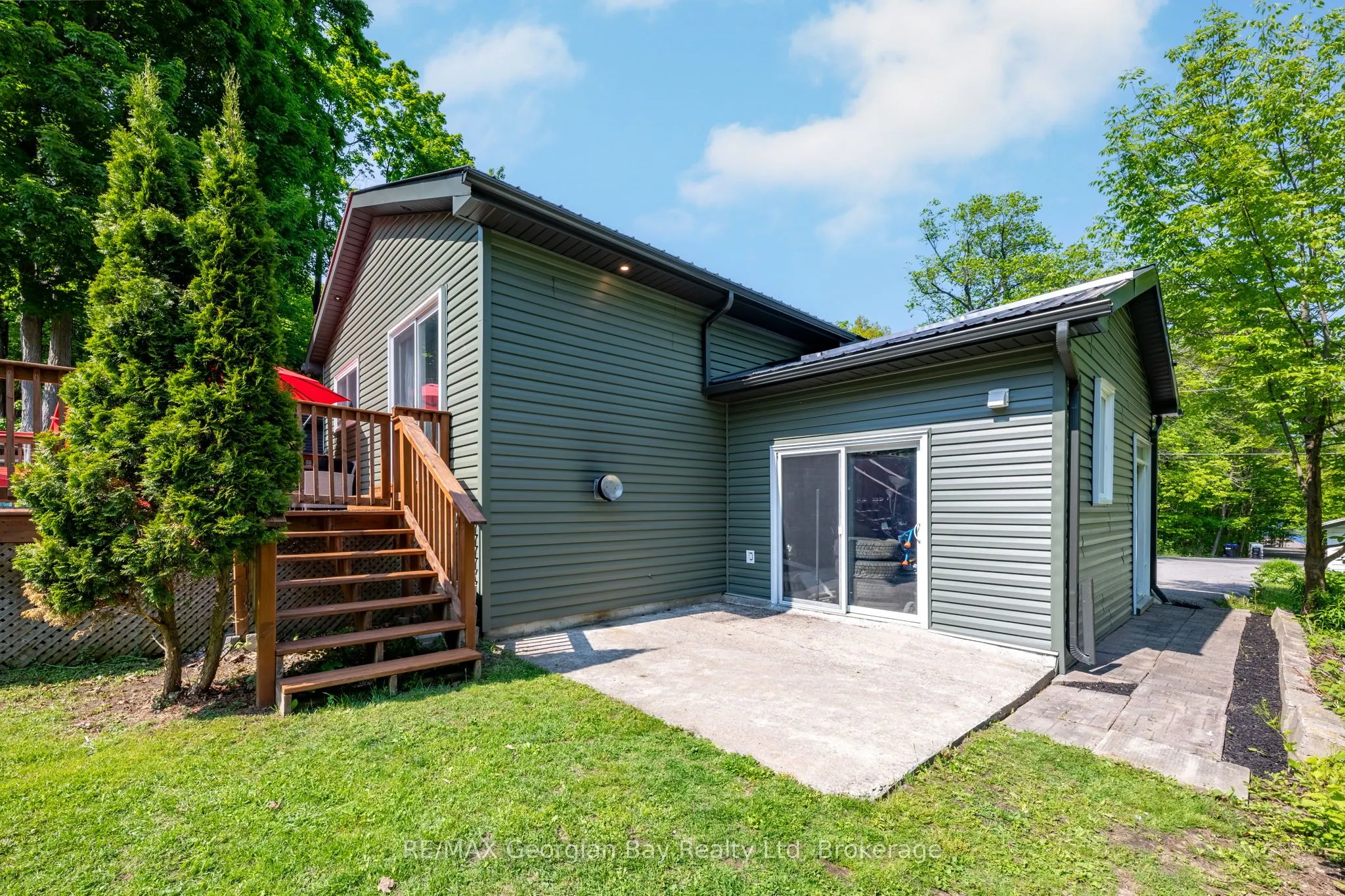 86 MCARTHUR Drive