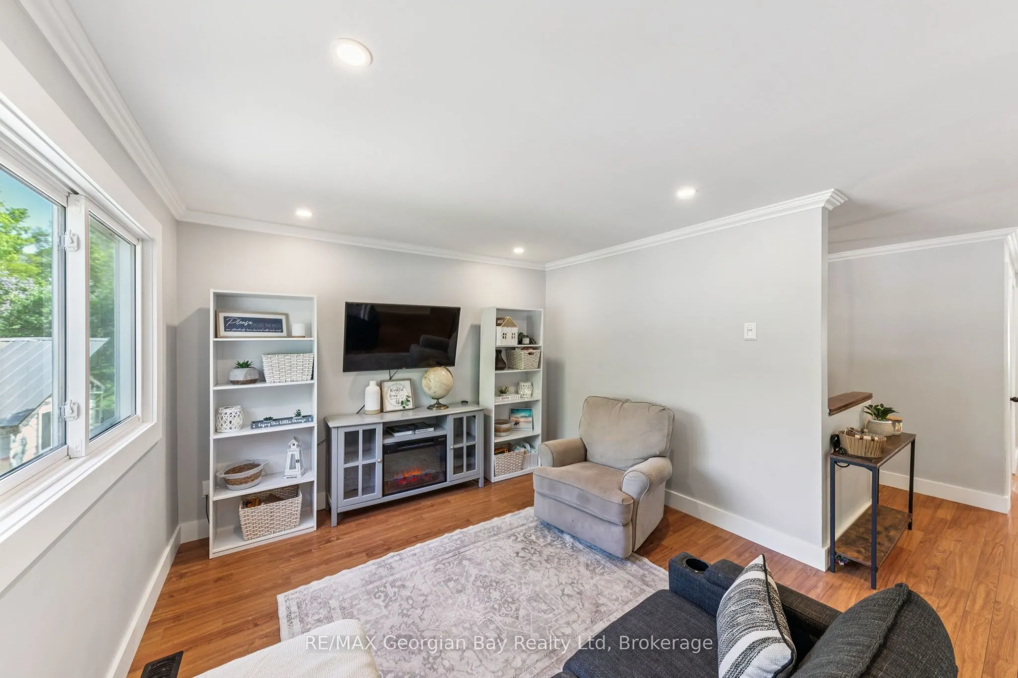 86 MCARTHUR Drive
