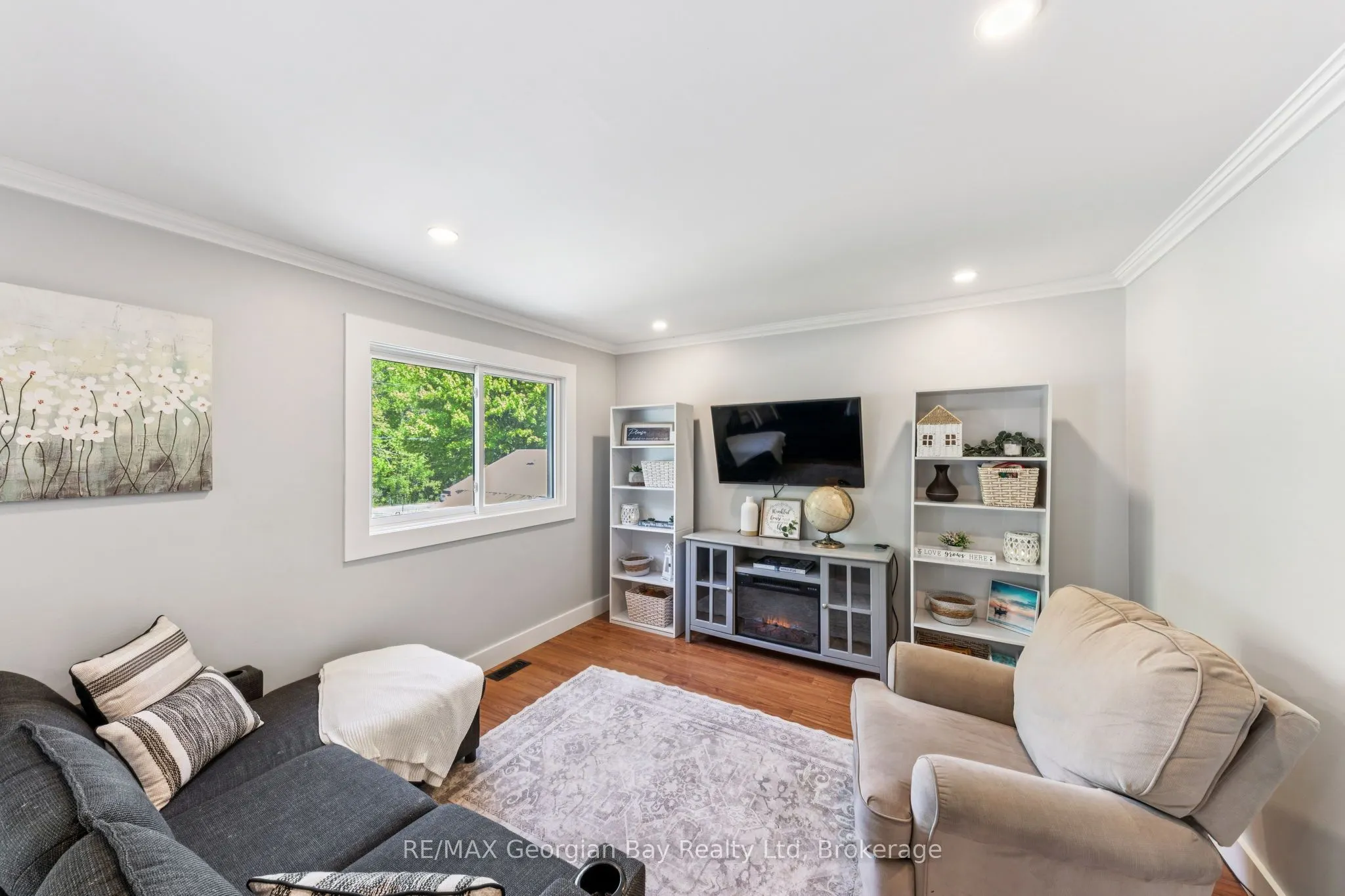 86 MCARTHUR Drive