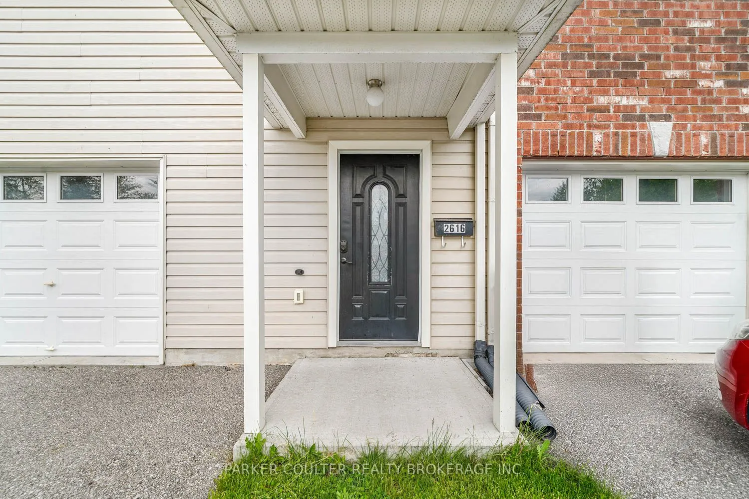 2616 Grand Tamarack Crescent
