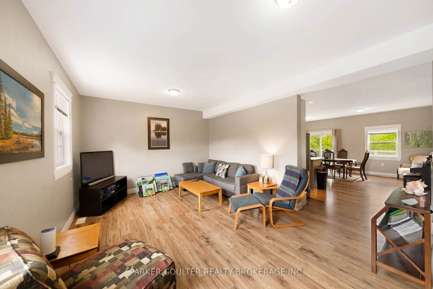 2616 Grand Tamarack Crescent