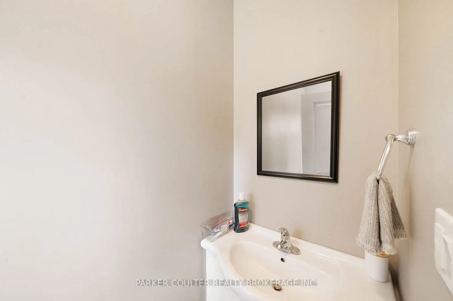 2616 Grand Tamarack Crescent