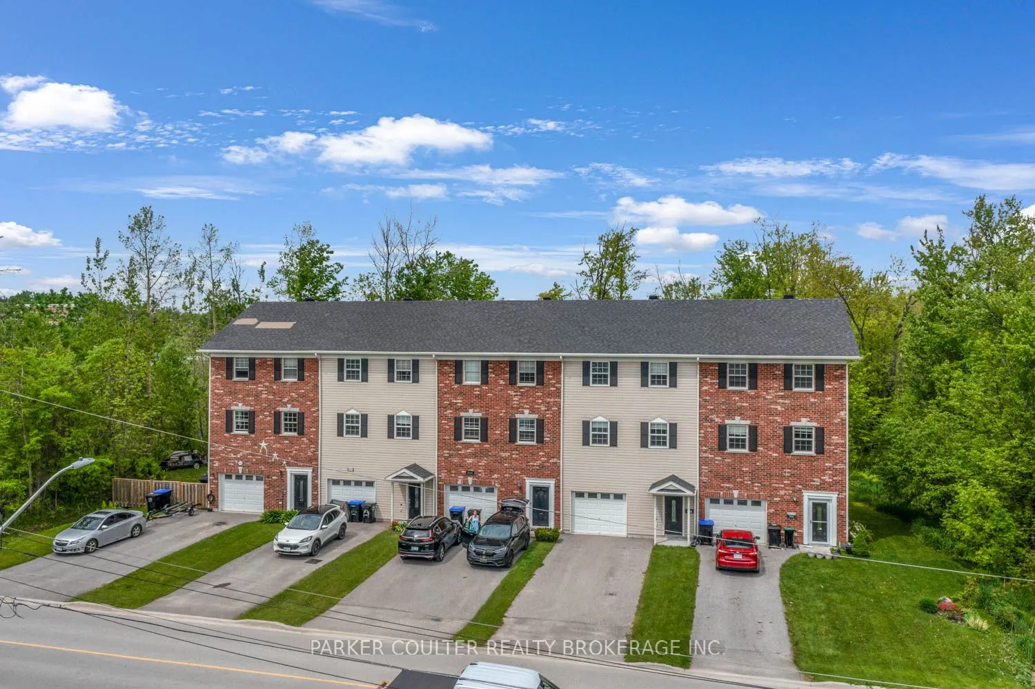 2616 Grand Tamarack Crescent