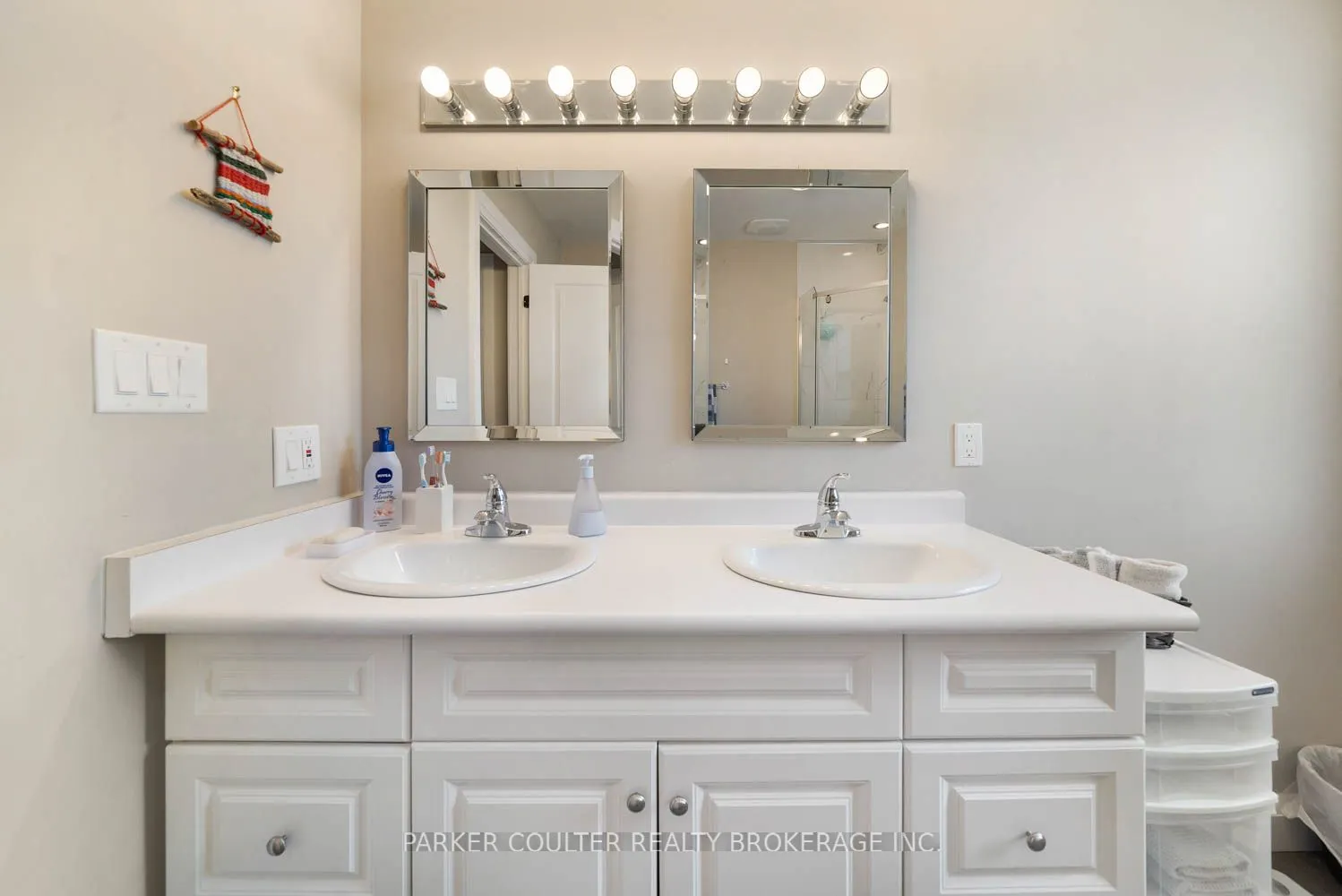 2616 Grand Tamarack Crescent