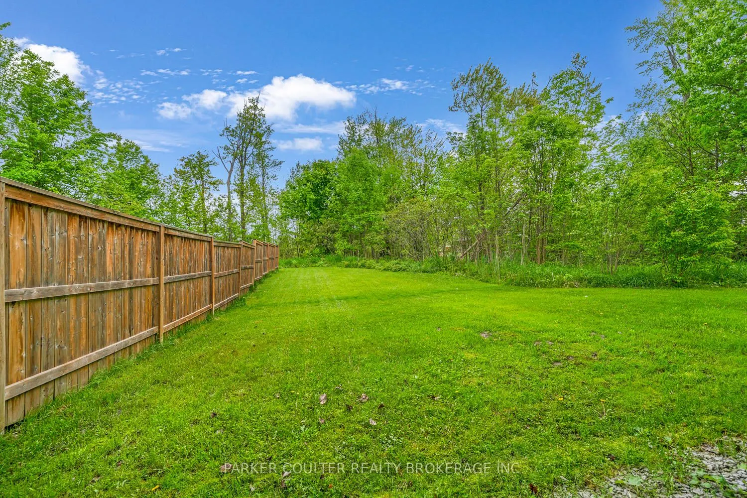 2616 Grand Tamarack Crescent