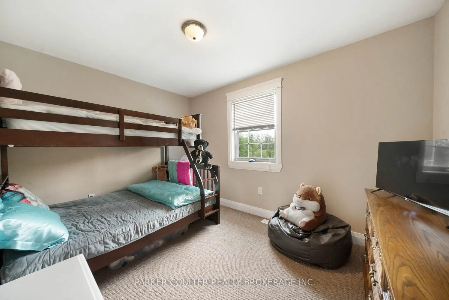 2616 Grand Tamarack Crescent