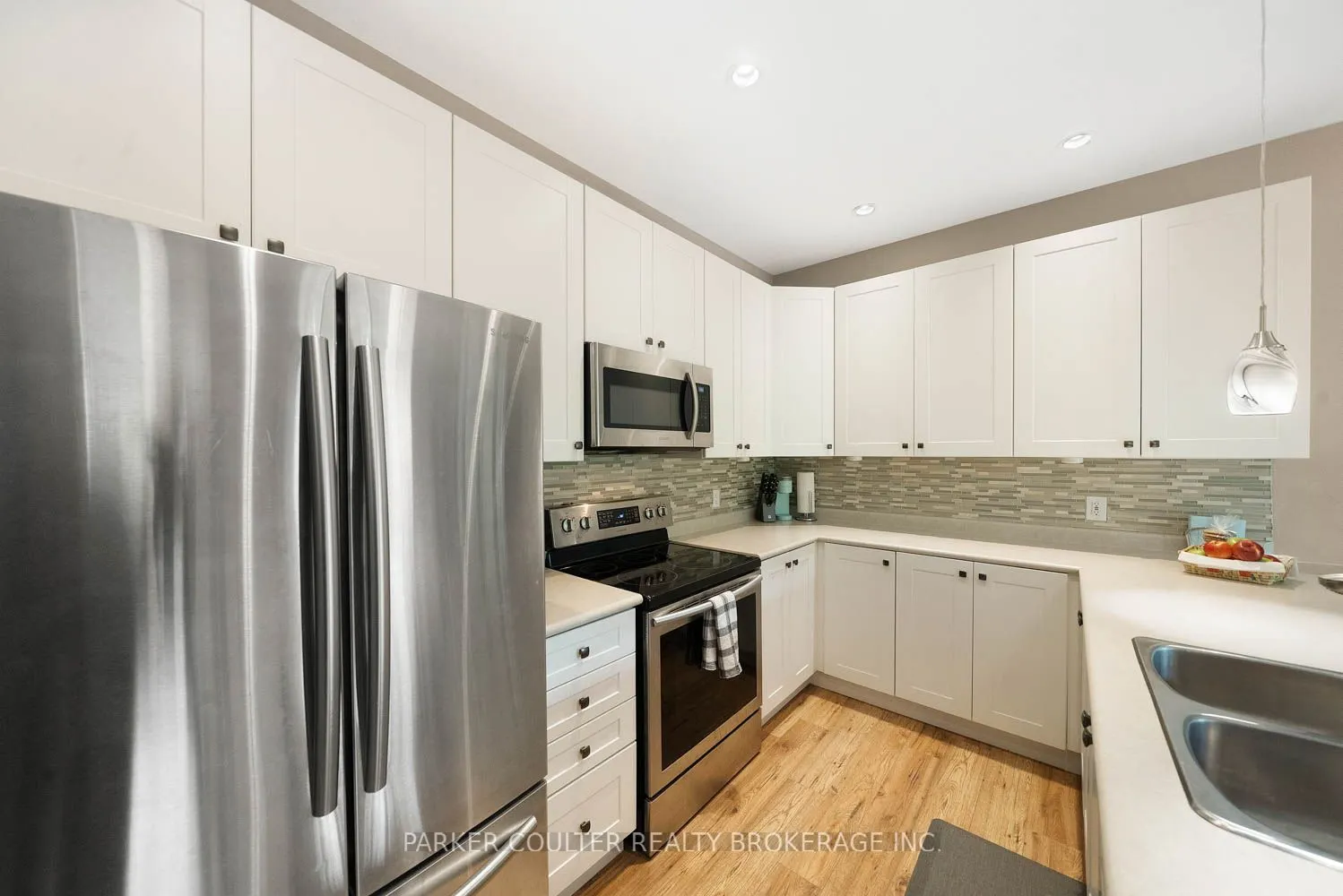2616 Grand Tamarack Crescent