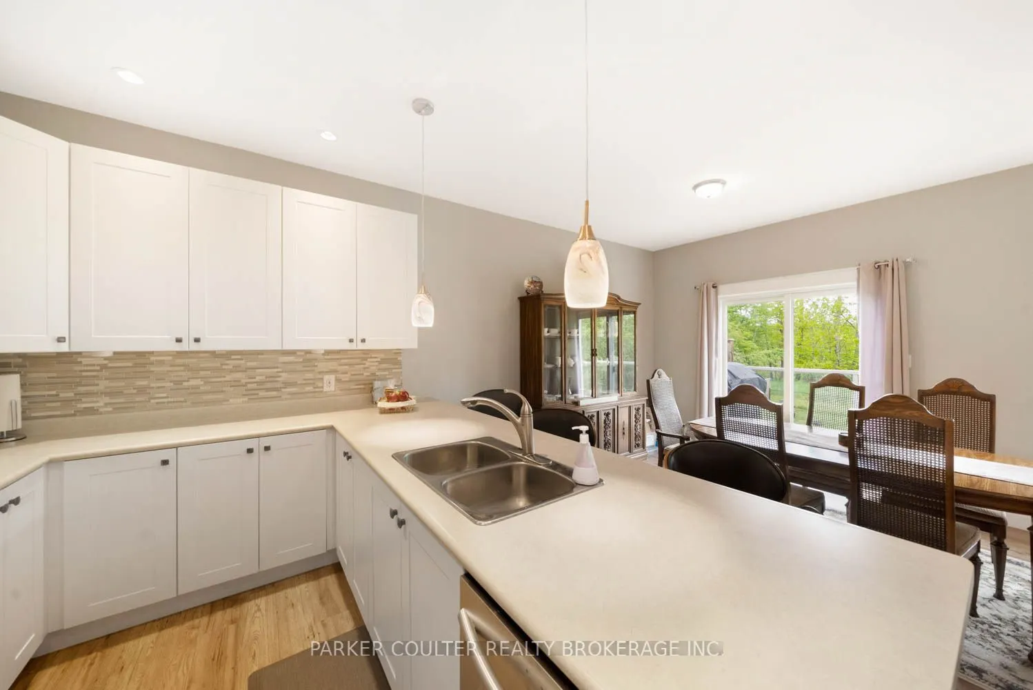 2616 Grand Tamarack Crescent