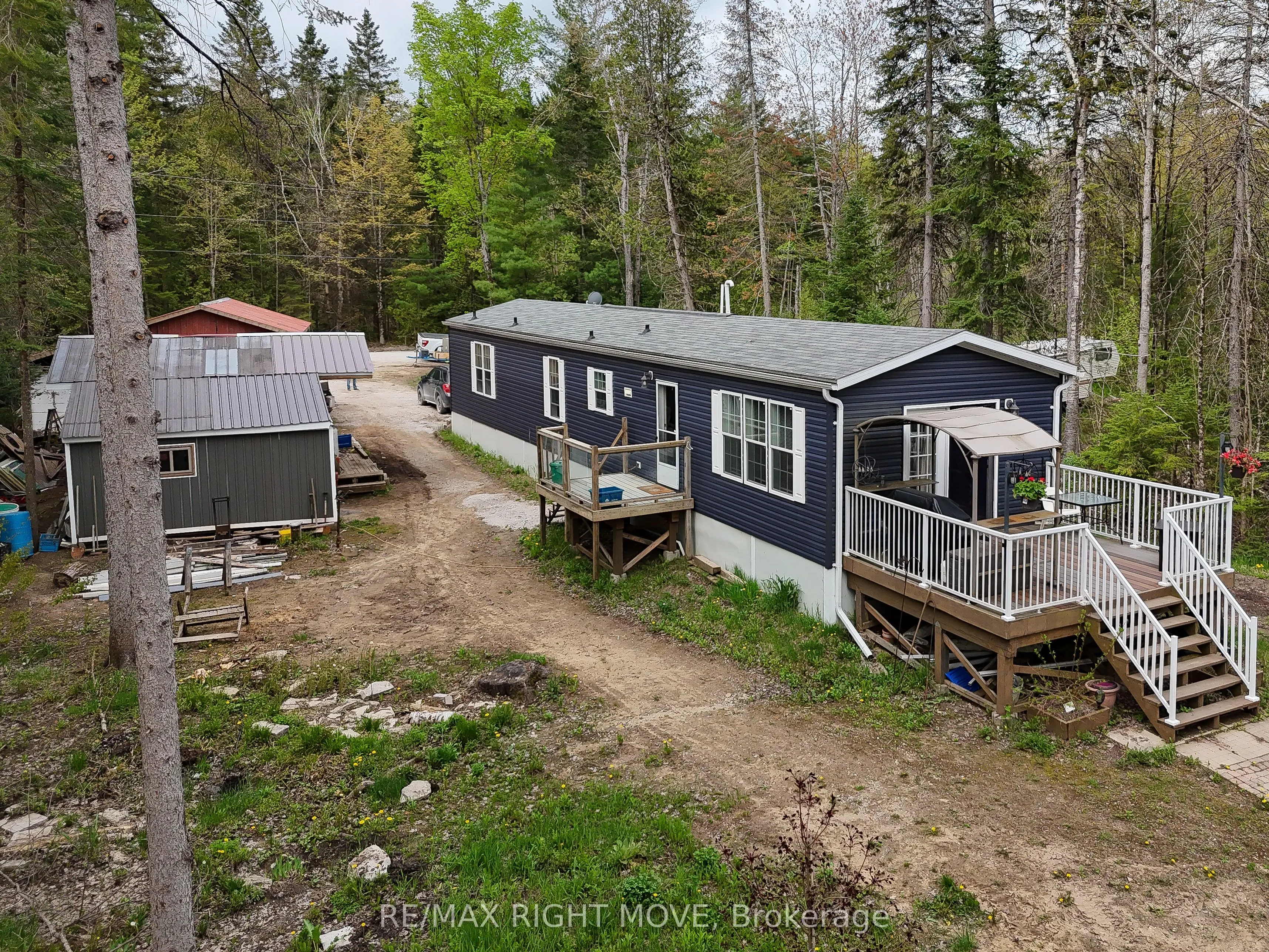 6593 Pioneer Village Lane