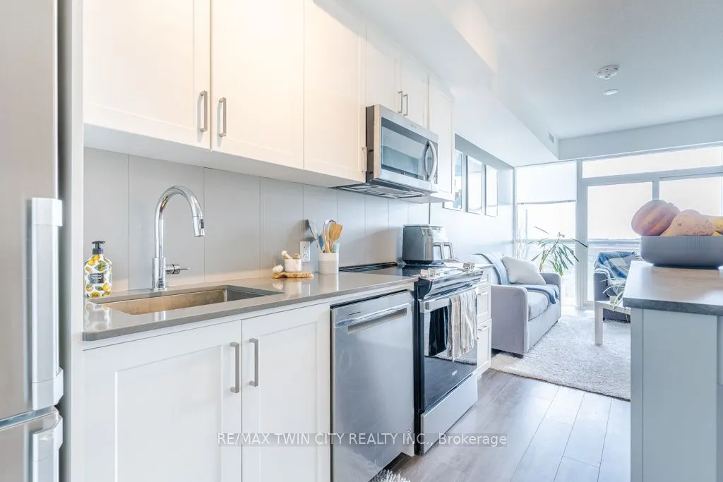 681 Yonge Street #409