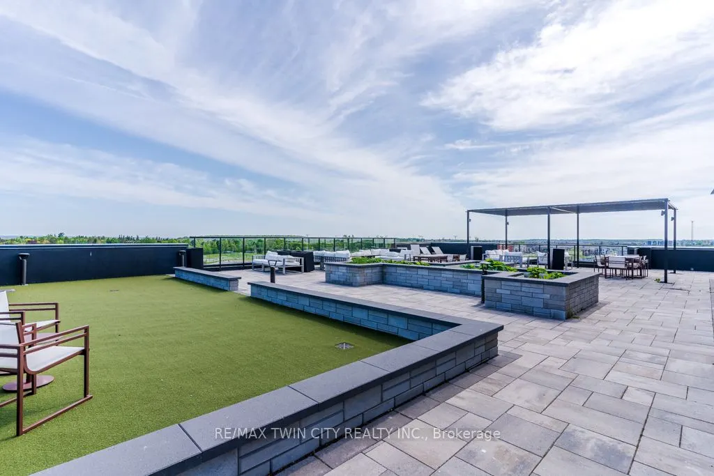 681 Yonge Street #409