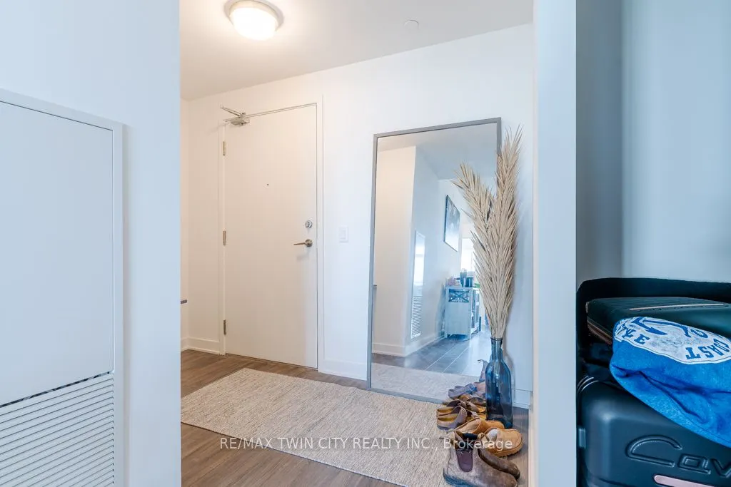 681 Yonge Street #409