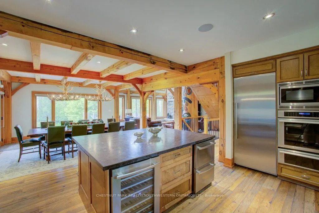 8429 Poplar Side Road