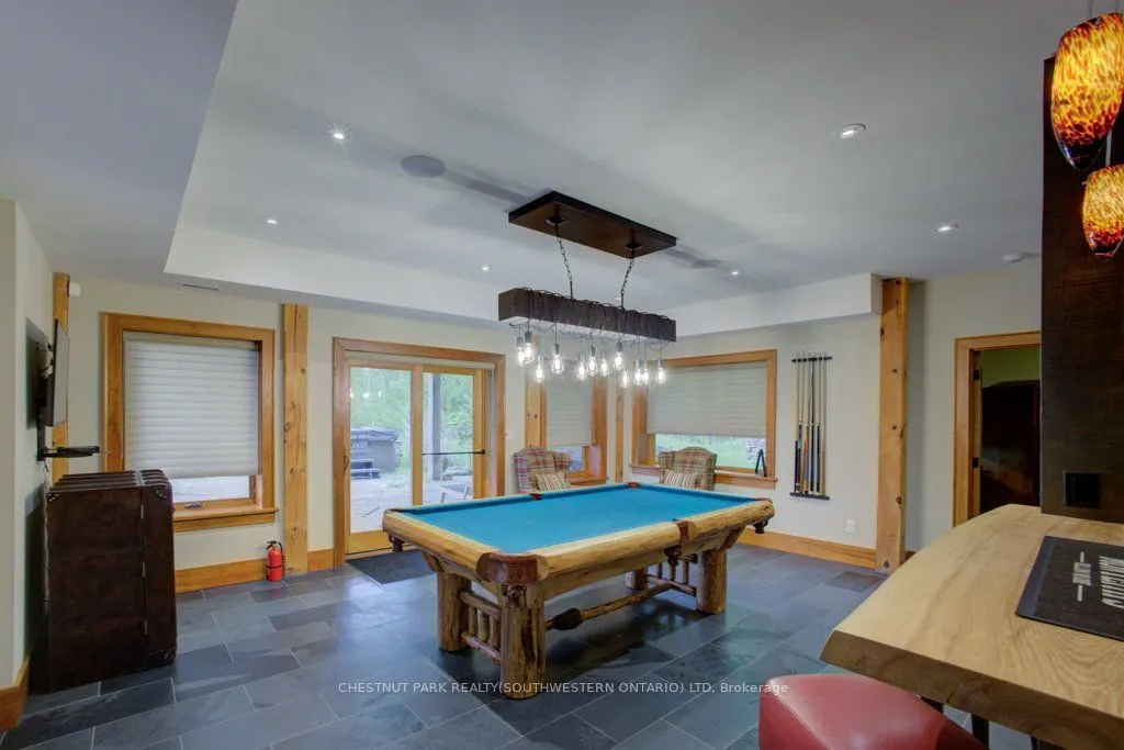 8429 Poplar Side Road