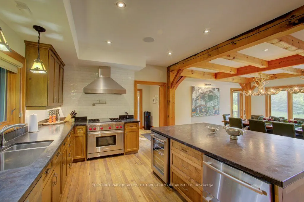 8429 Poplar Side Road