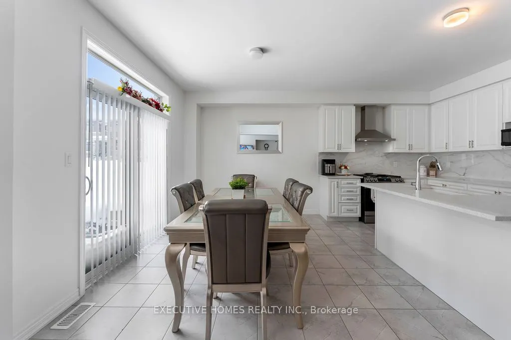 23 KINGSBURY Trail