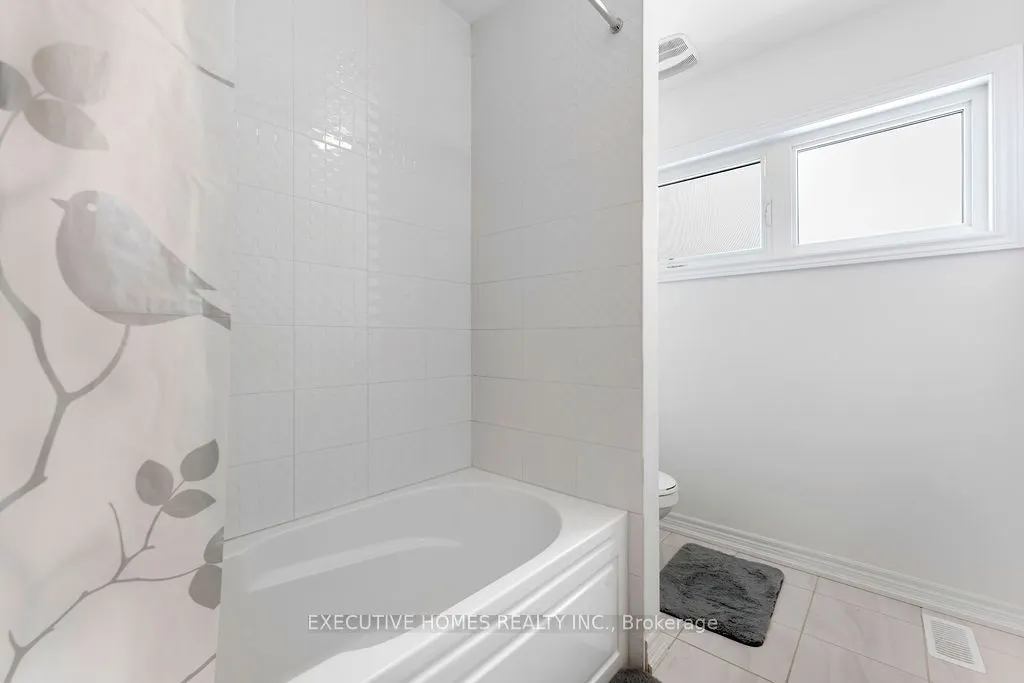 23 KINGSBURY Trail