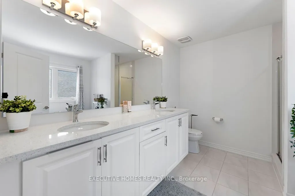 23 KINGSBURY Trail