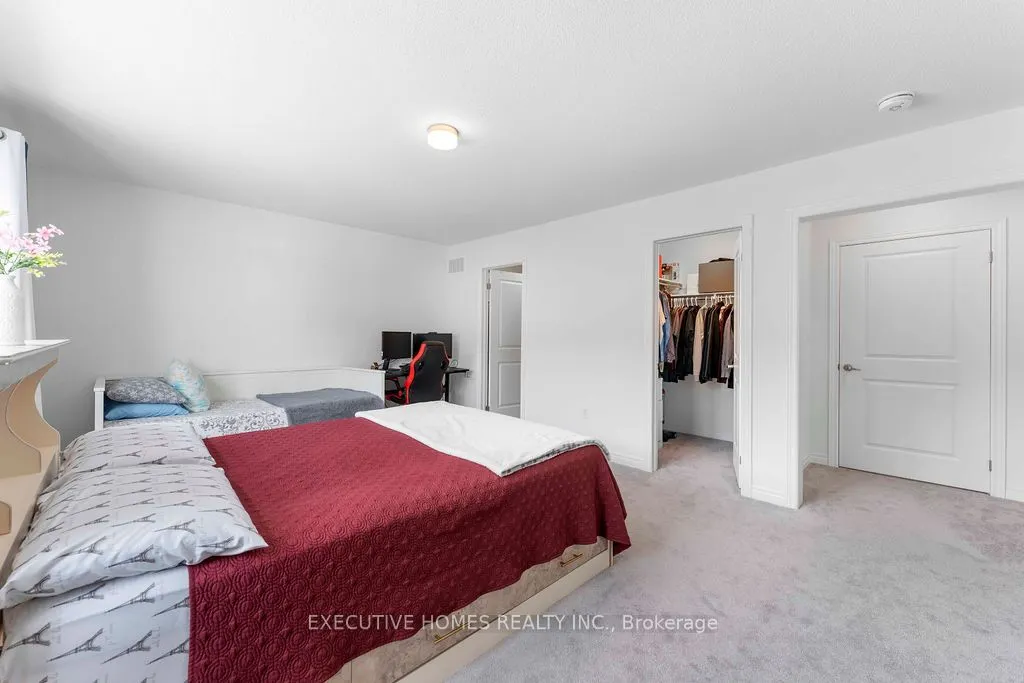 23 KINGSBURY Trail