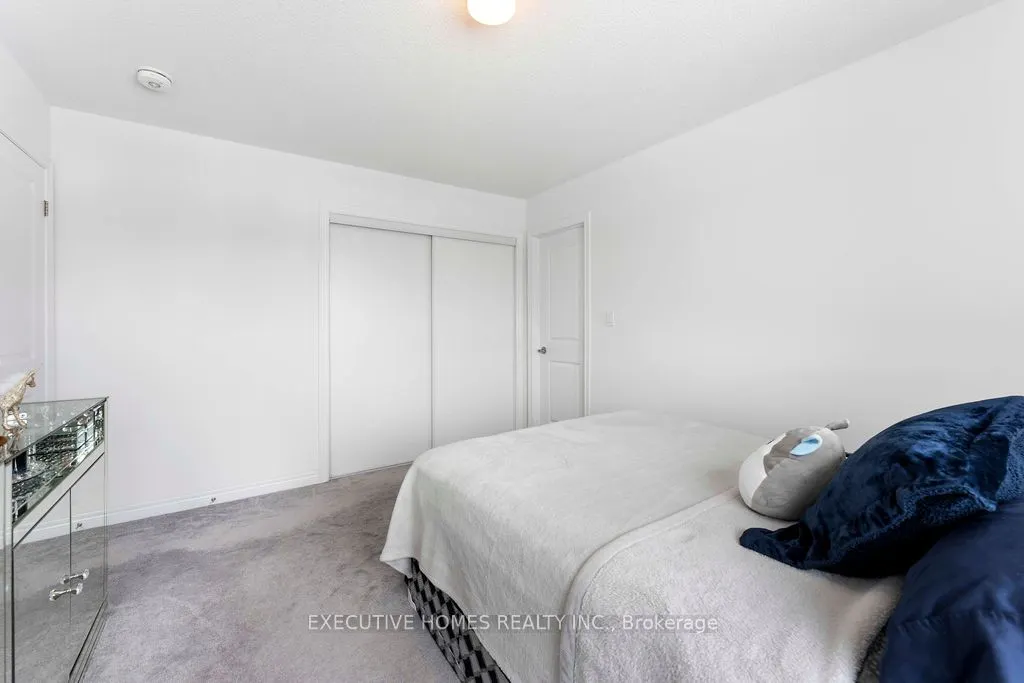 23 KINGSBURY Trail