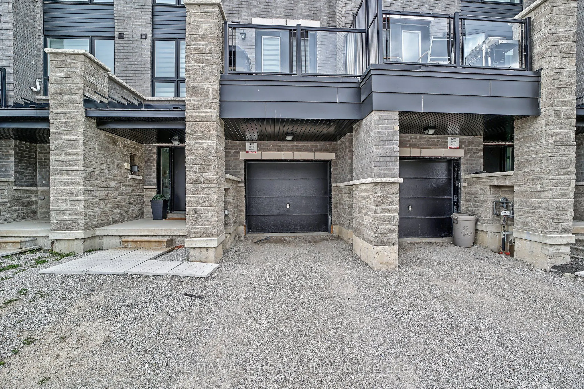 24 Spry Lane