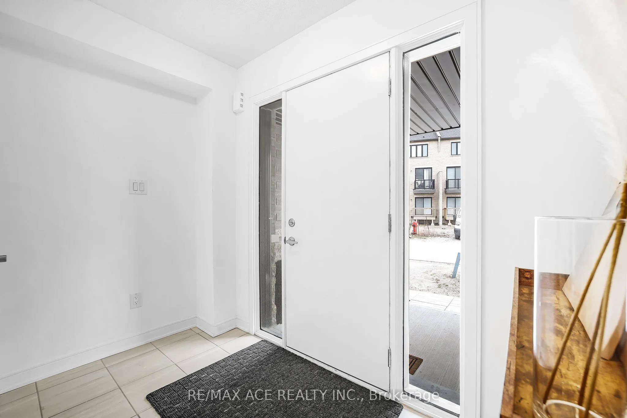 24 Spry Lane