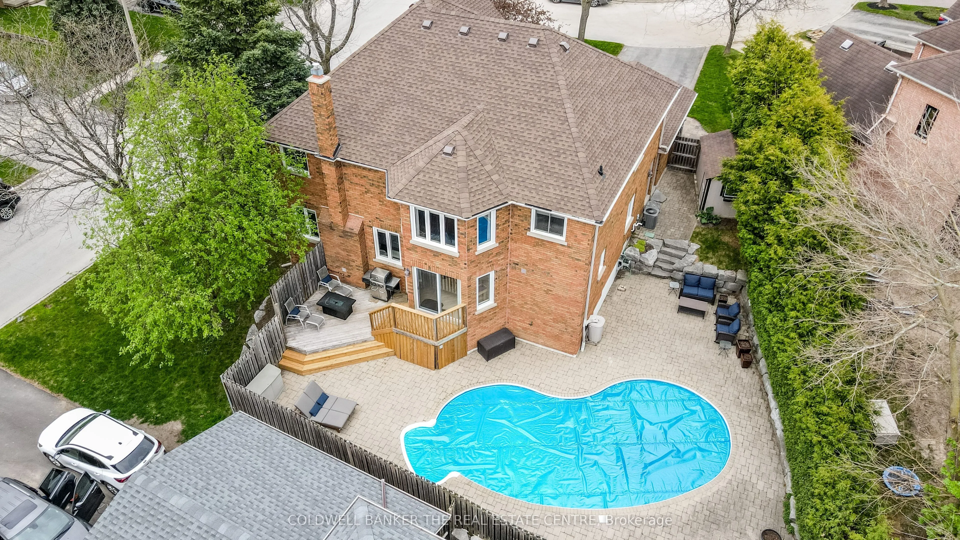 37 Falling Brook Drive