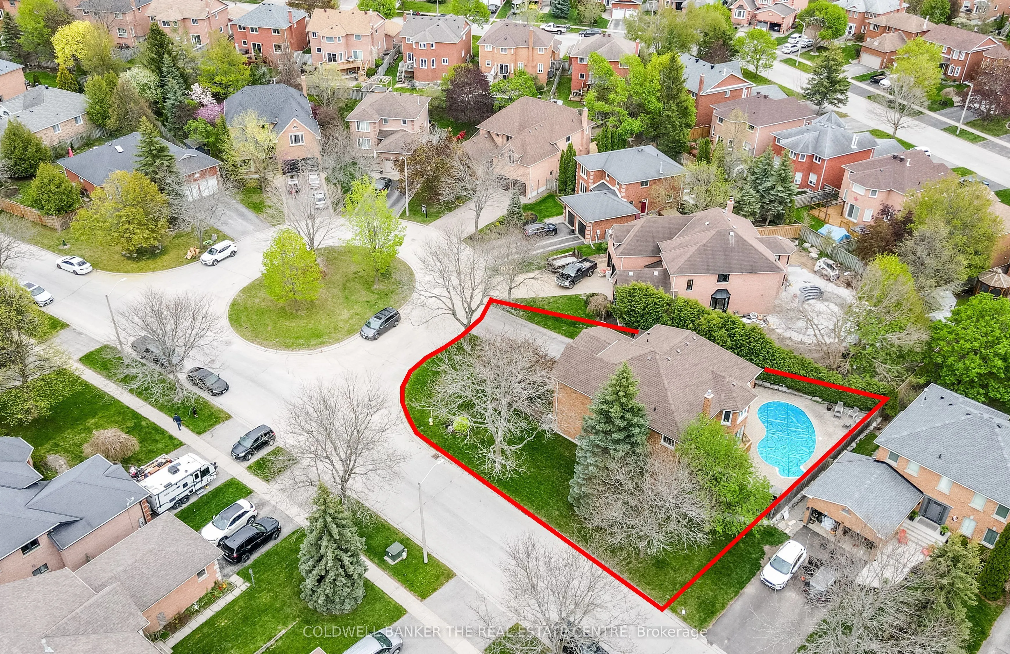 37 Falling Brook Drive