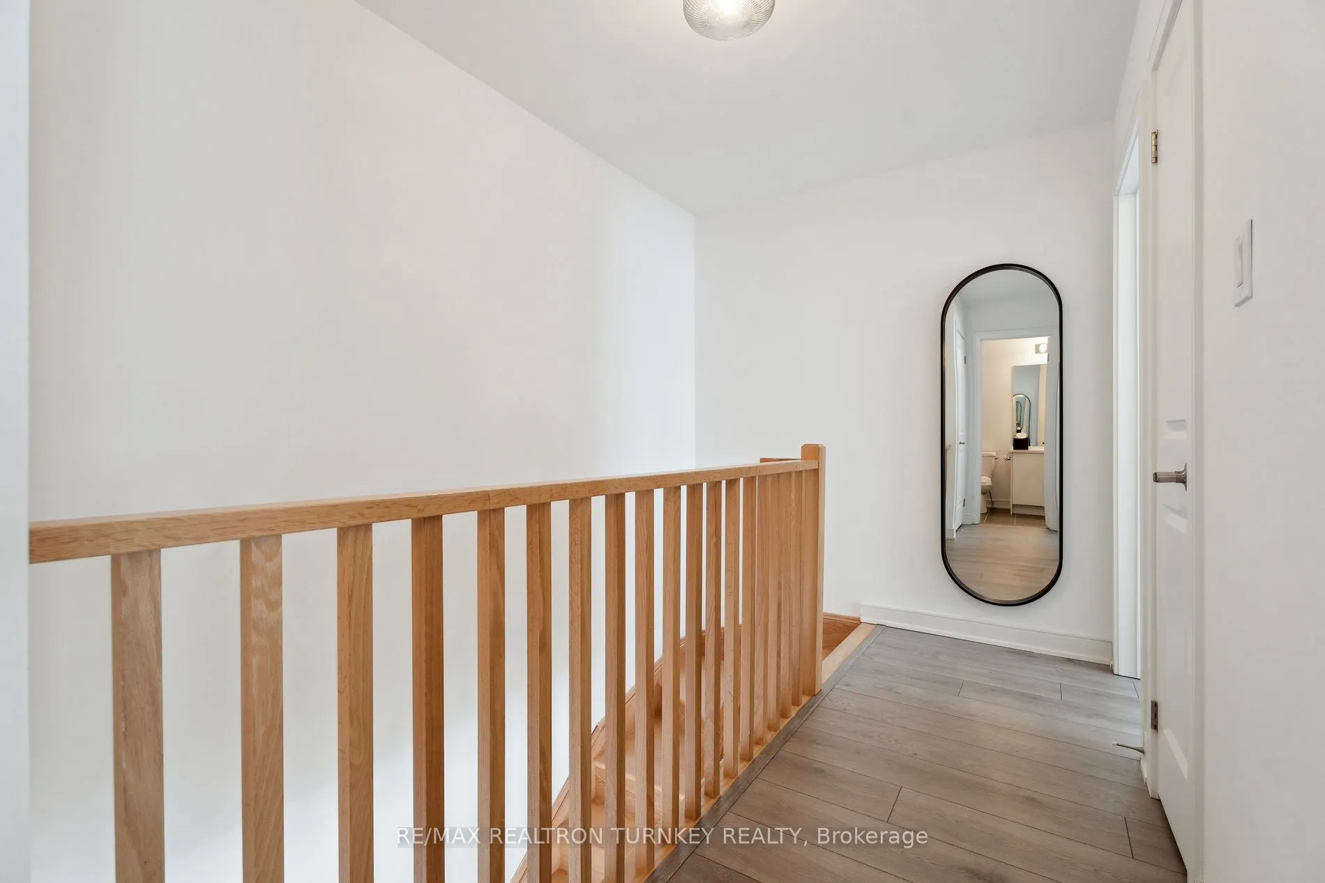 28 Spry Lane