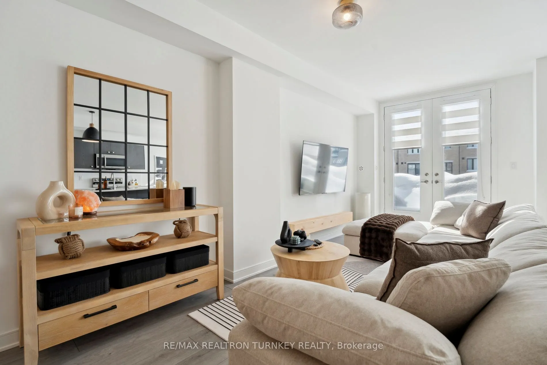28 Spry Lane