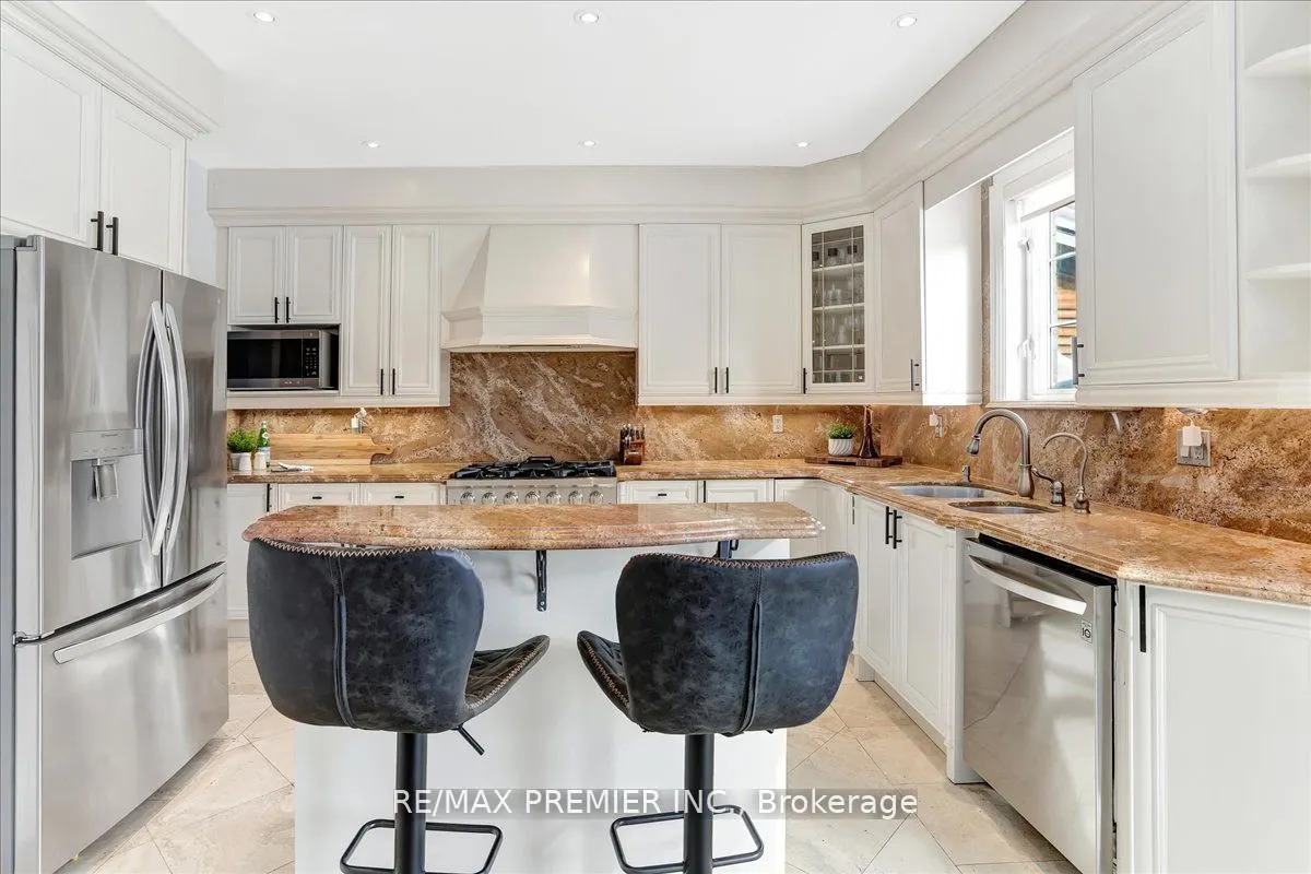 3 Pepin Court