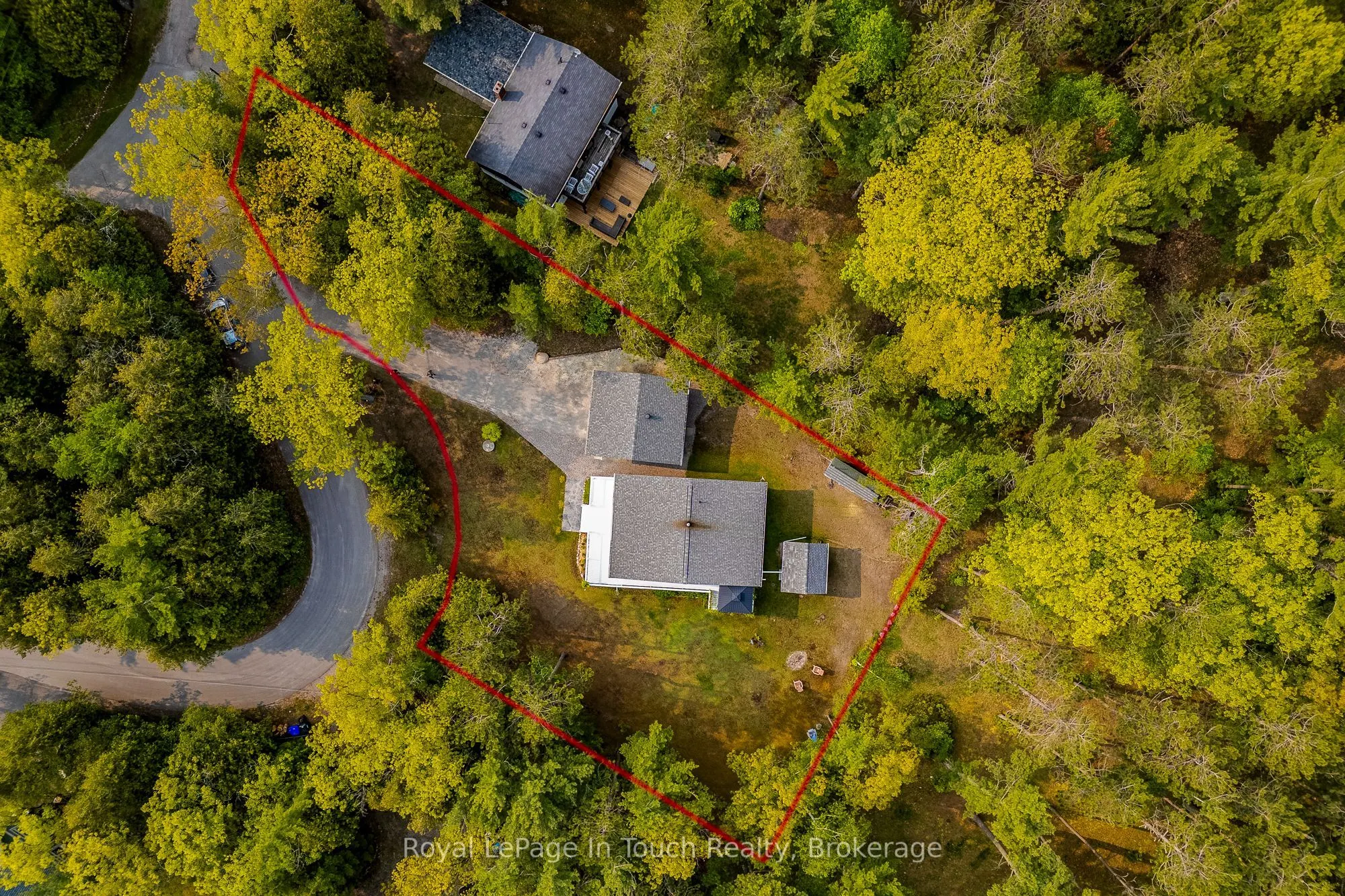 21 MOONLIGHT Court
