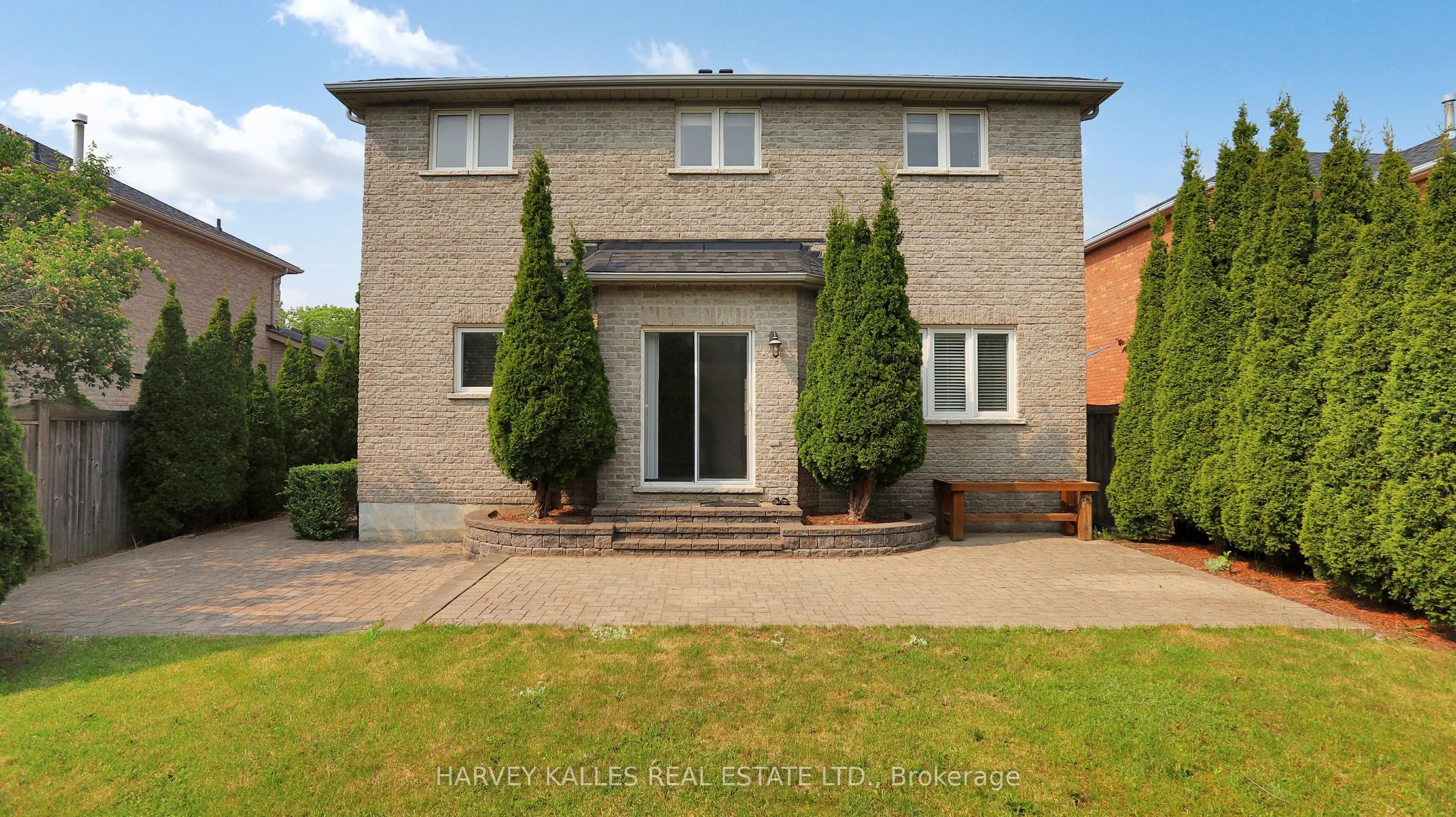 13 Oakside Court