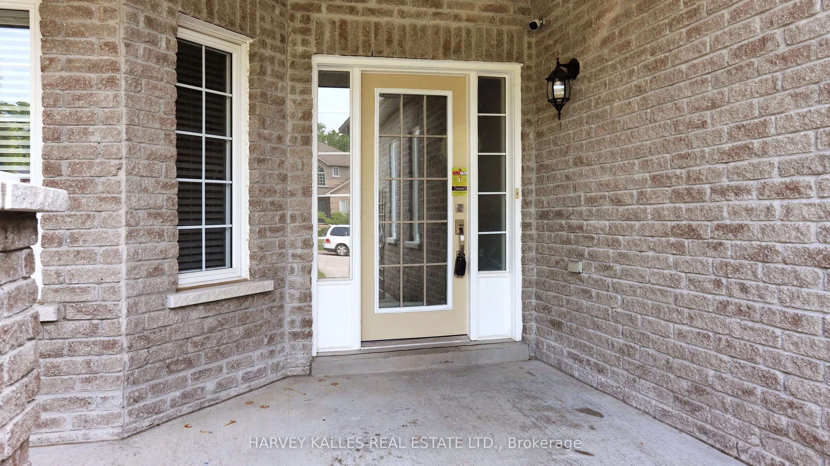 13 Oakside Court